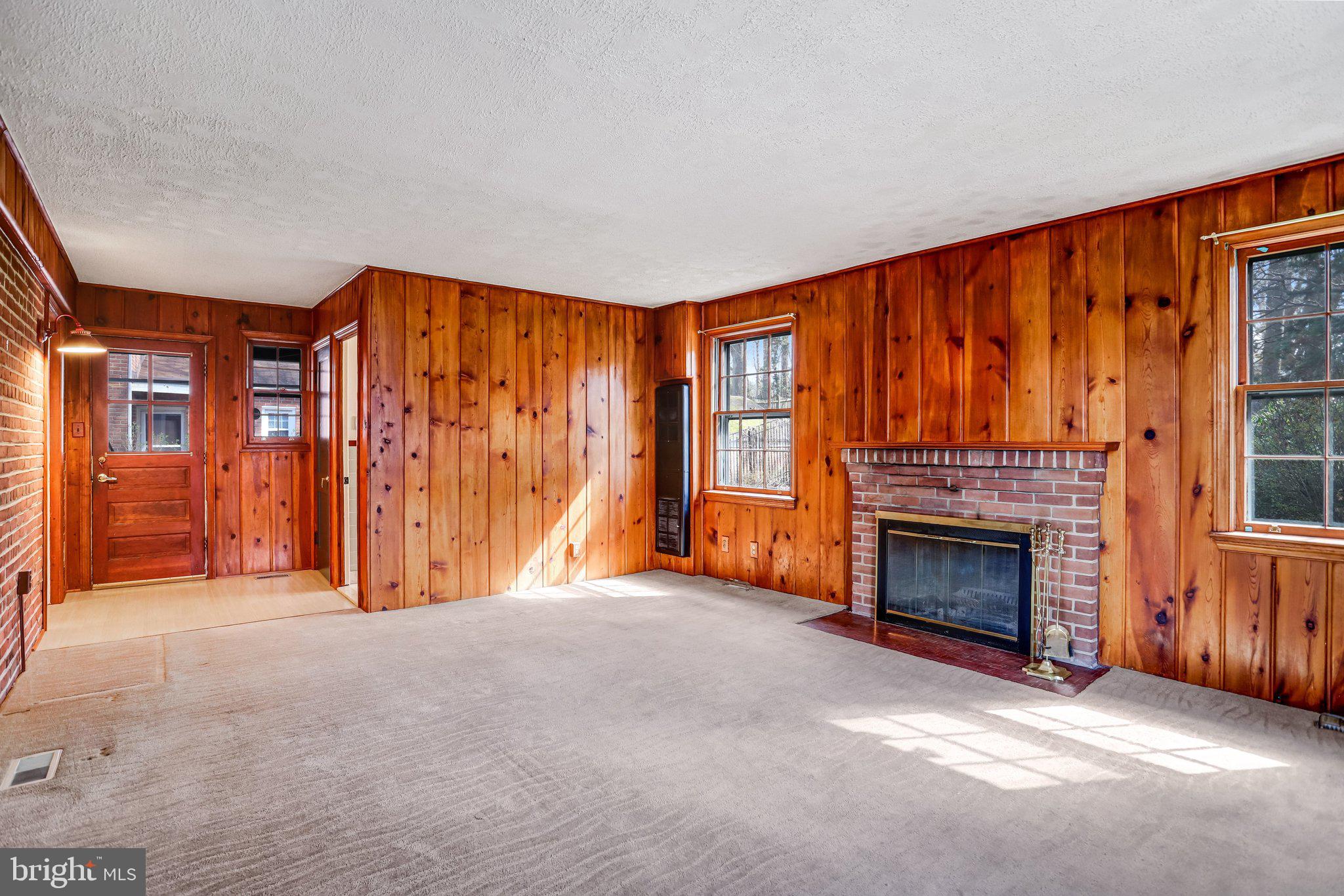 KENSINGTON ESTATES - Residential