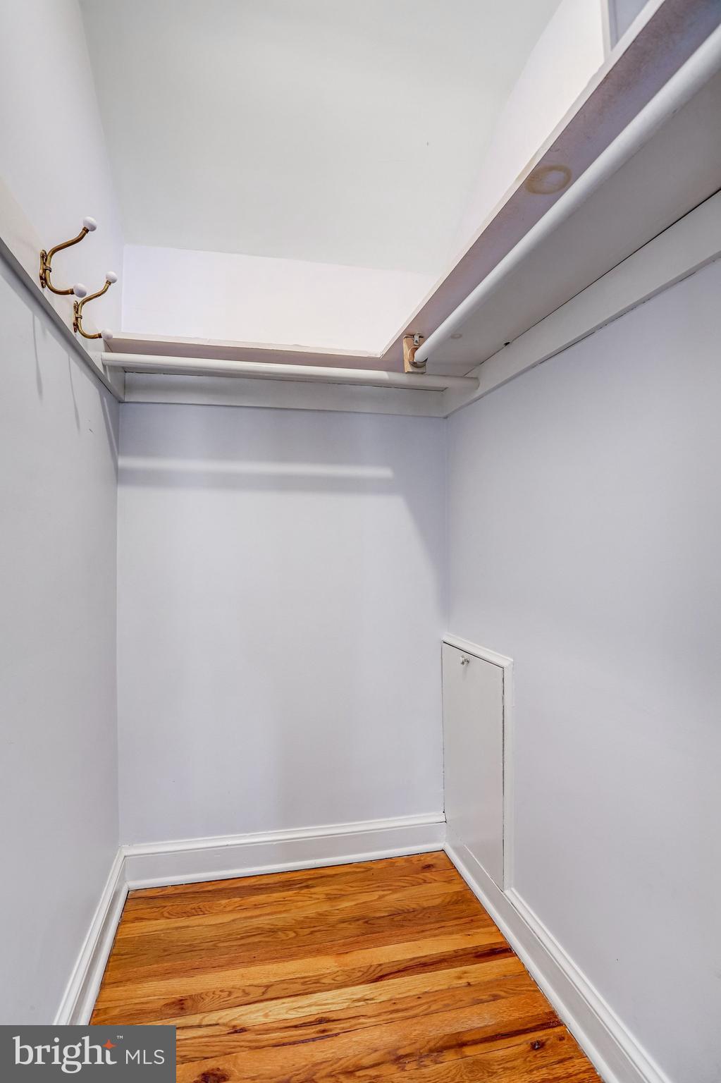 KENSINGTON ESTATES - Residential