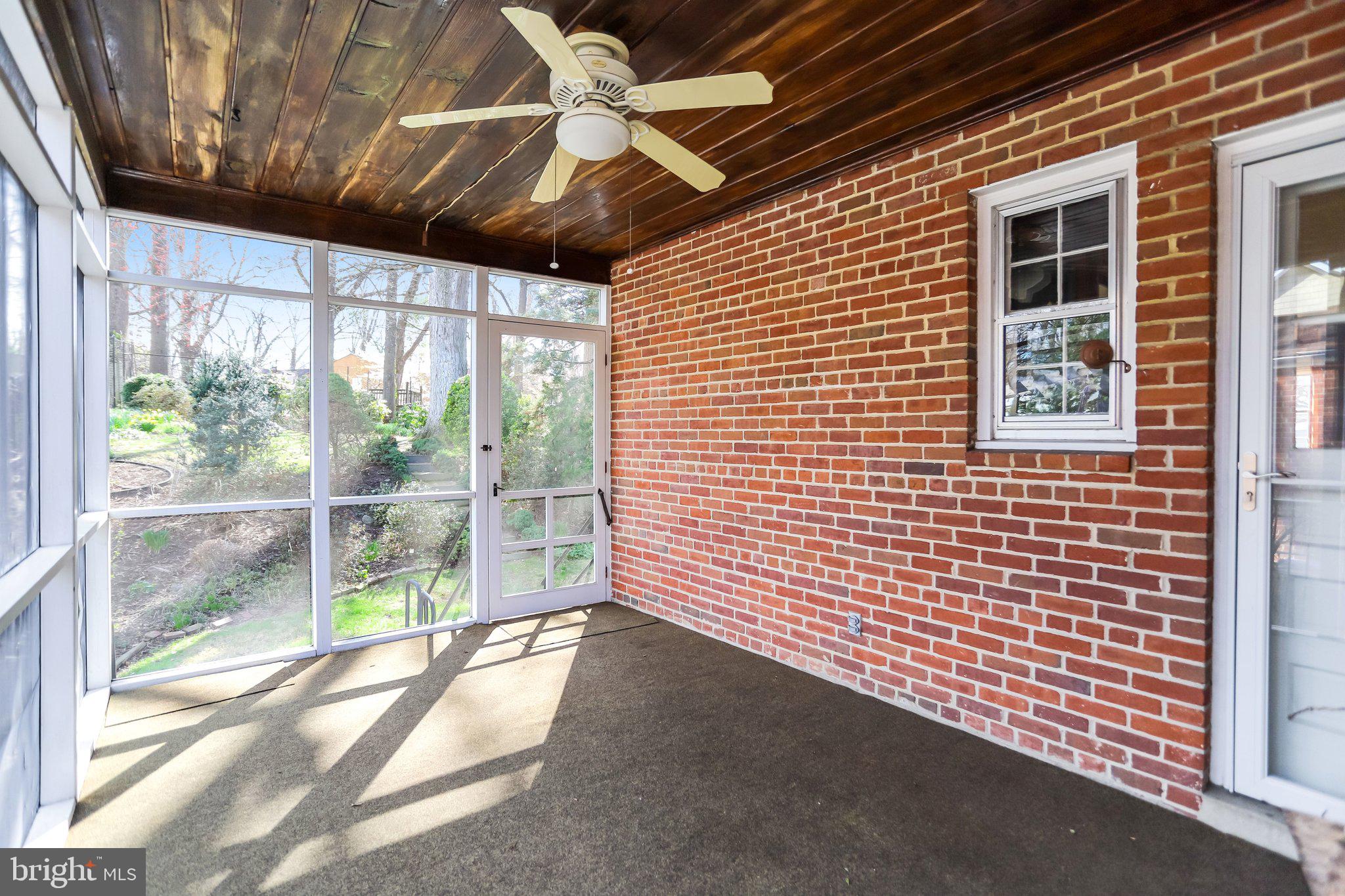 KENSINGTON ESTATES - Residential