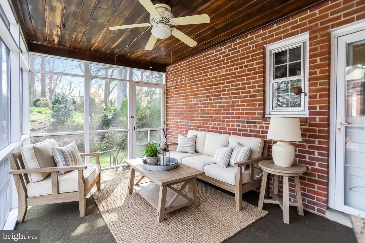 KENSINGTON ESTATES - Residential