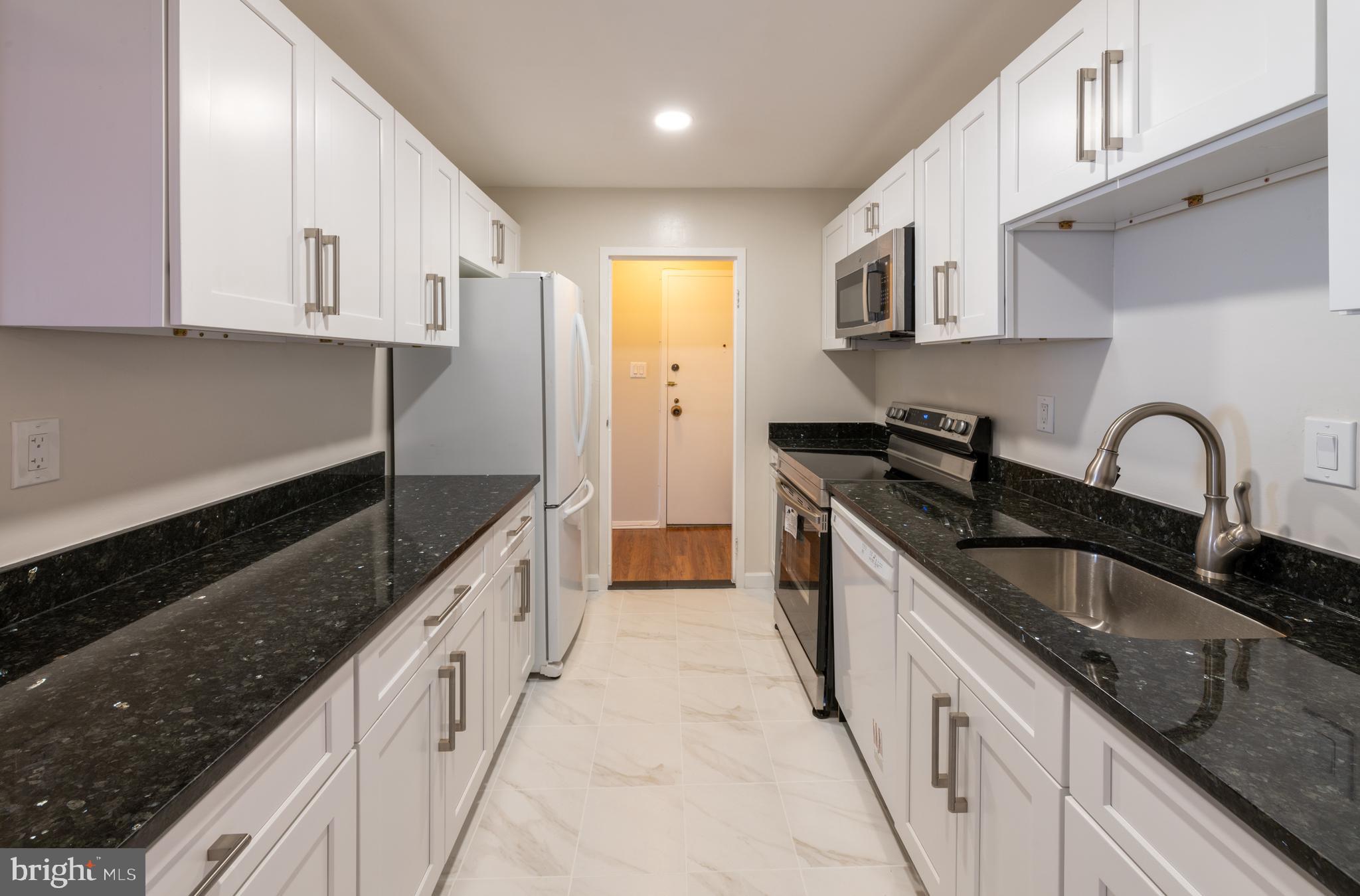 WASHINGTONIAN TOWER - Residential Lease