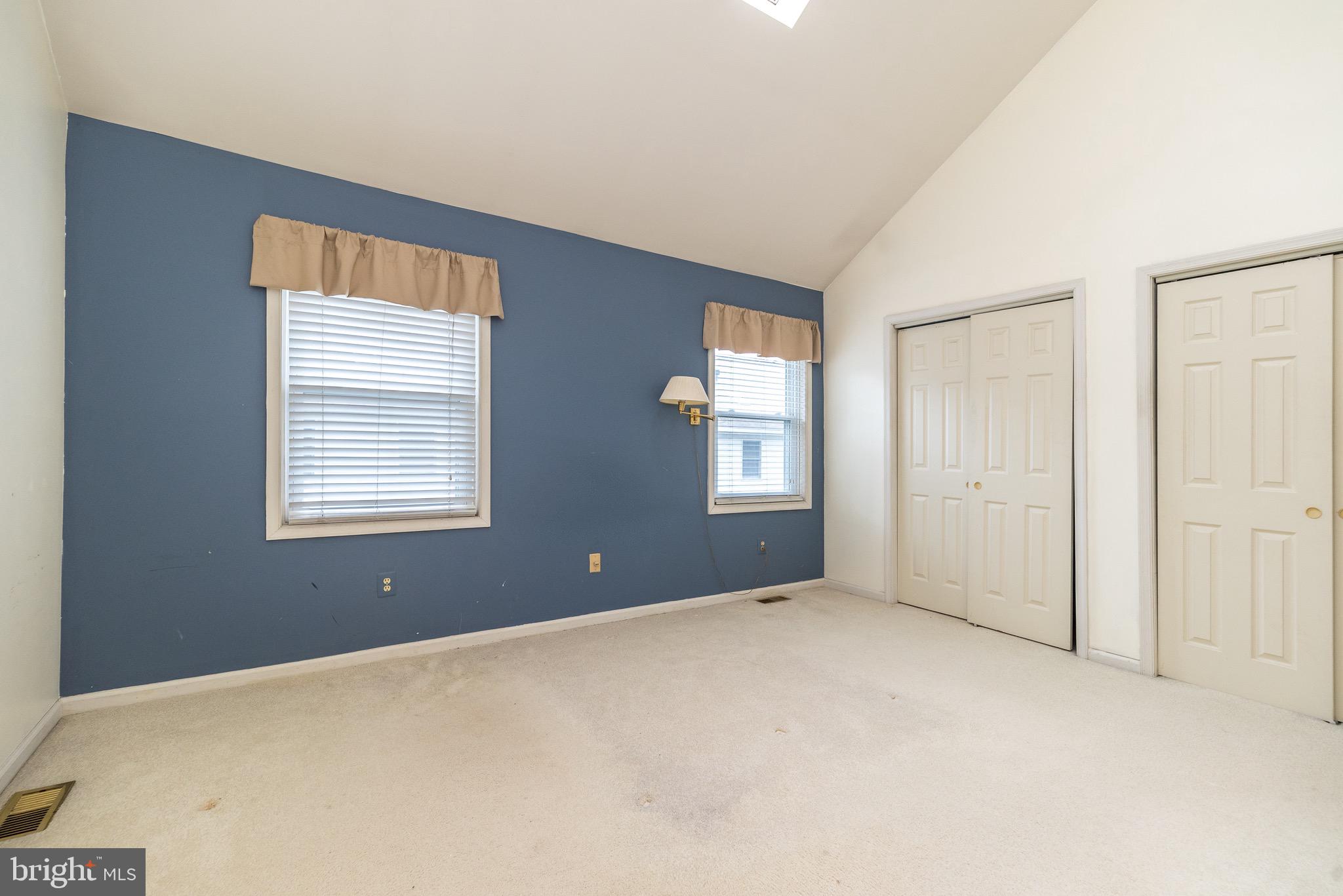 VICTORIA COURT - Residential