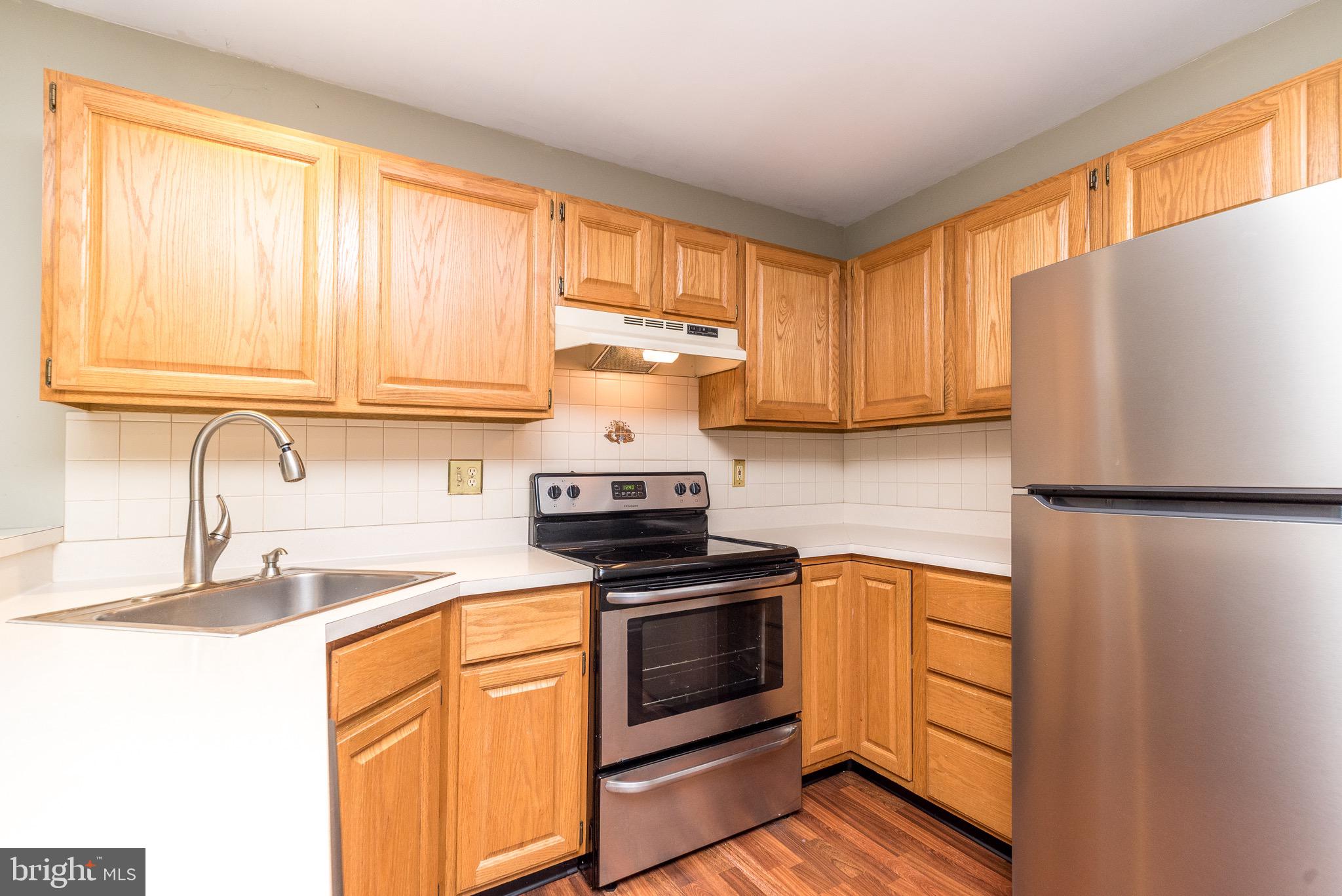 VICTORIA COURT - Residential