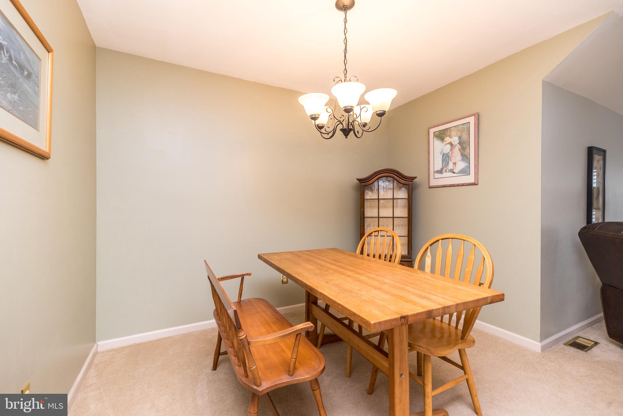 VICTORIA COURT - Residential