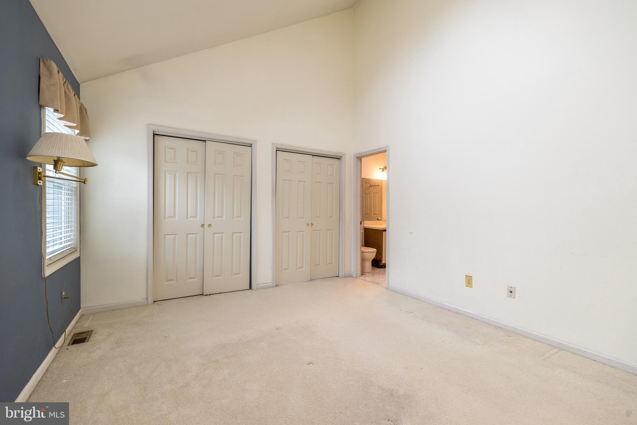 VICTORIA COURT - Residential