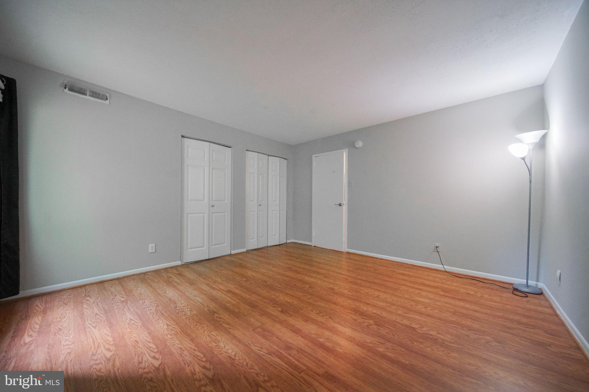 TREETOP CONDO - Residential Lease