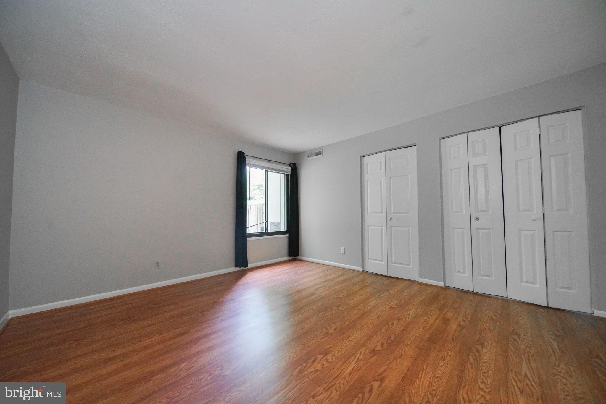 TREETOP CONDO - Residential Lease