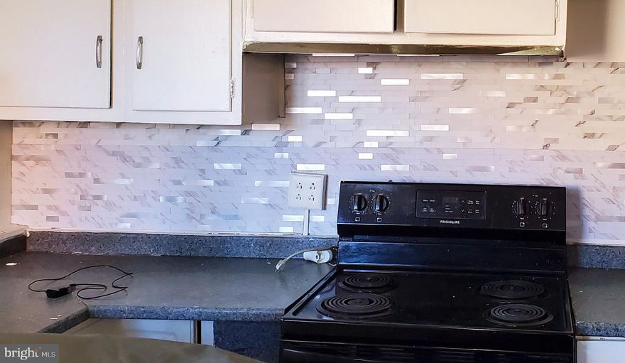 Introducing 5500 W Thompson St #B, a modern and stylish 1-bedroom, 1-bathroom apartment located in the vibrant city of Philadelphia, PA. This cozy apartment features a fully equipped kitchen, perfect for preparing delicious meals at home. The bedroom boasts new modern lights, creating a warm and inviting atmosphere. Step outside to enjoy your own private yard, ideal for relaxing or entertaining guests. Don't miss the opportunity to make this charming apartment your new home sweet home. Contact us today to schedule a tour!