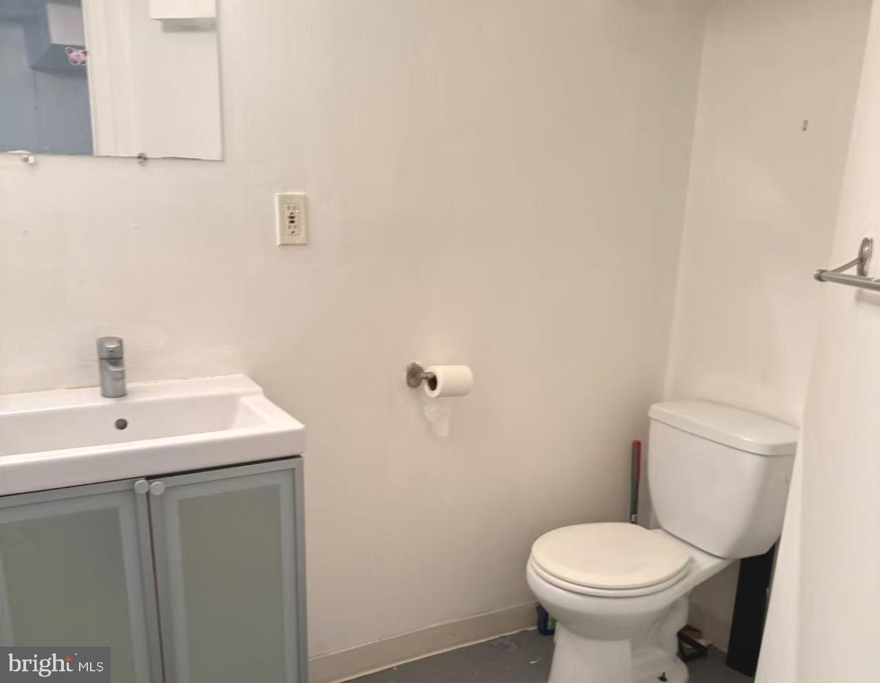 KNETTISHALL - Residential Lease