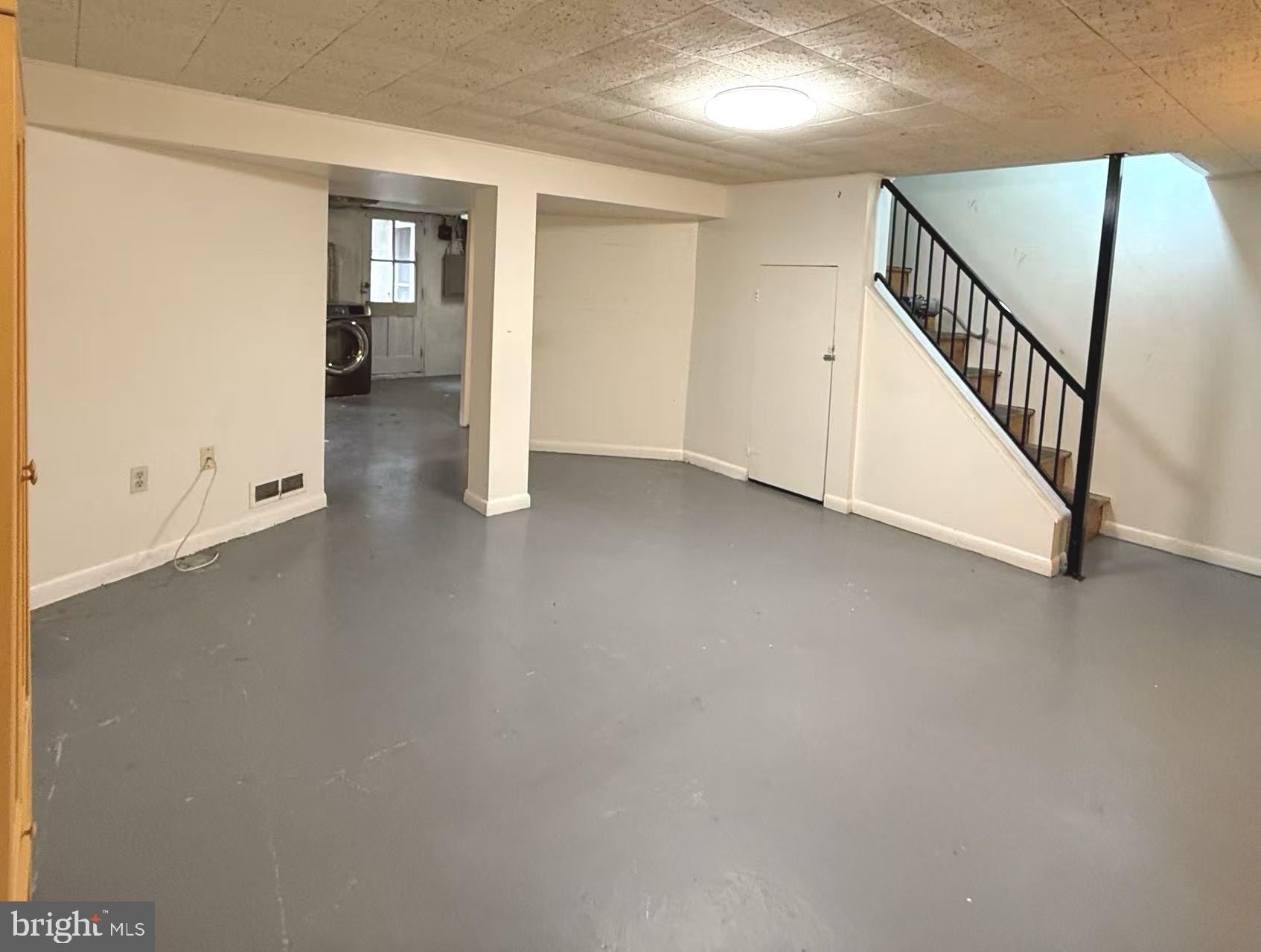 KNETTISHALL - Residential Lease