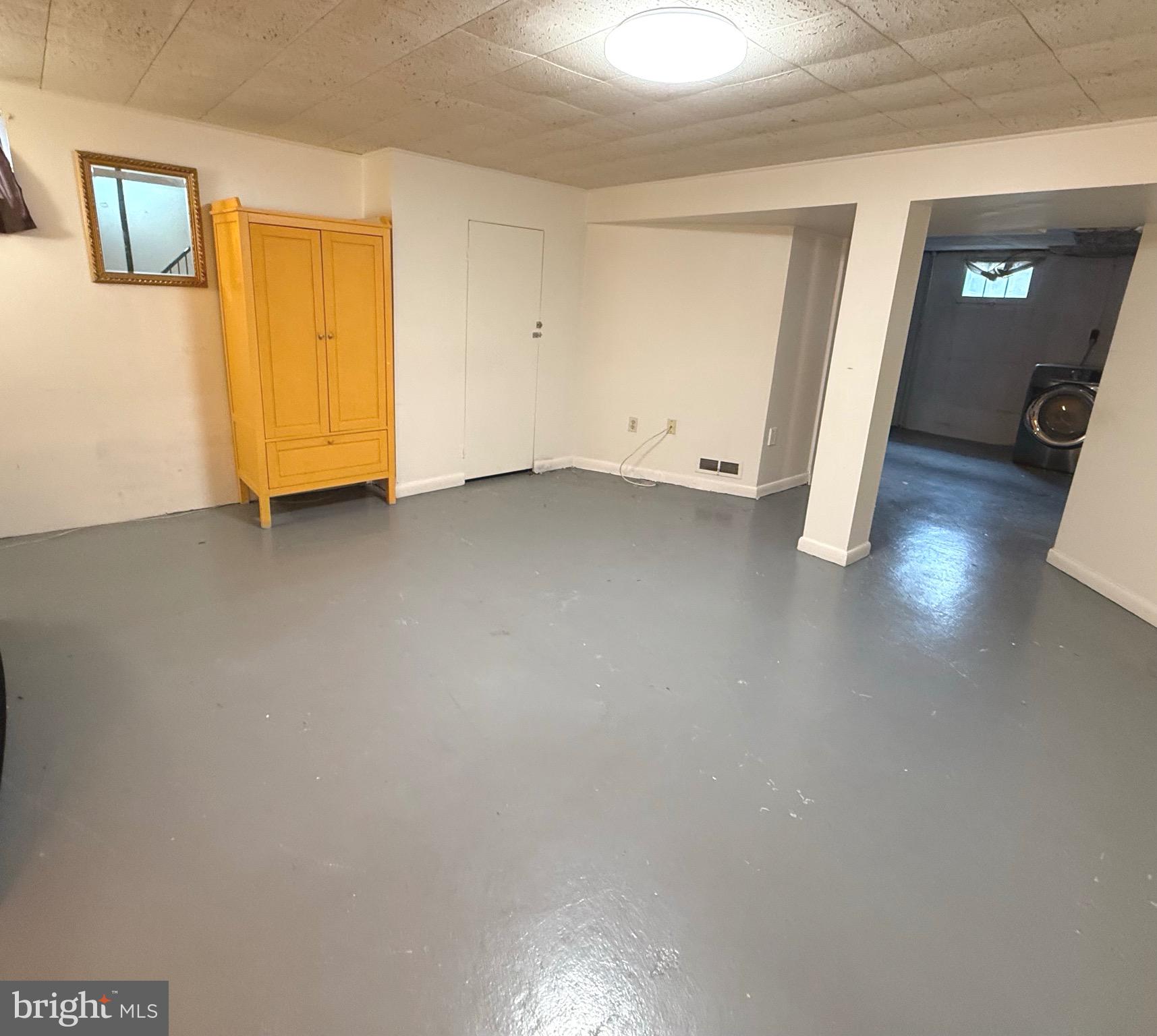 KNETTISHALL - Residential Lease