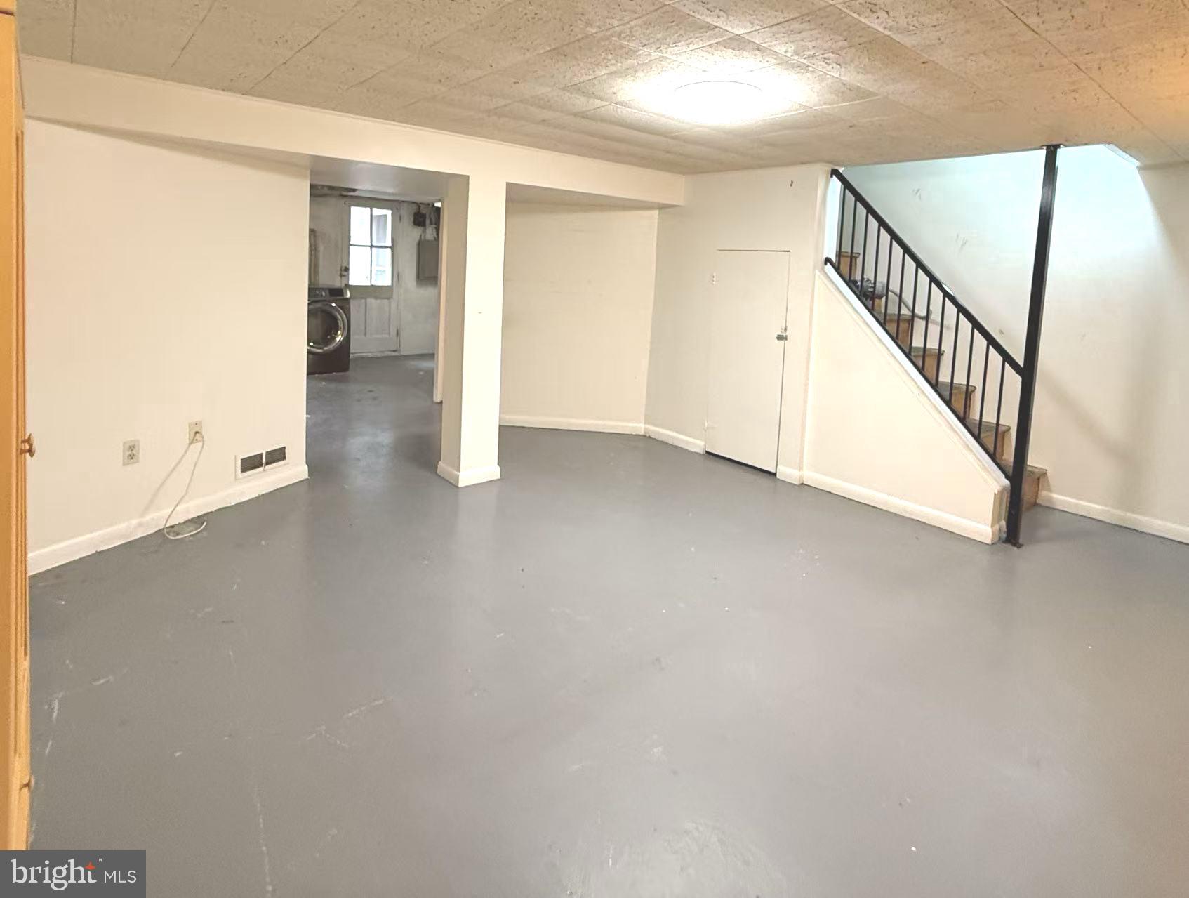 KNETTISHALL - Residential Lease