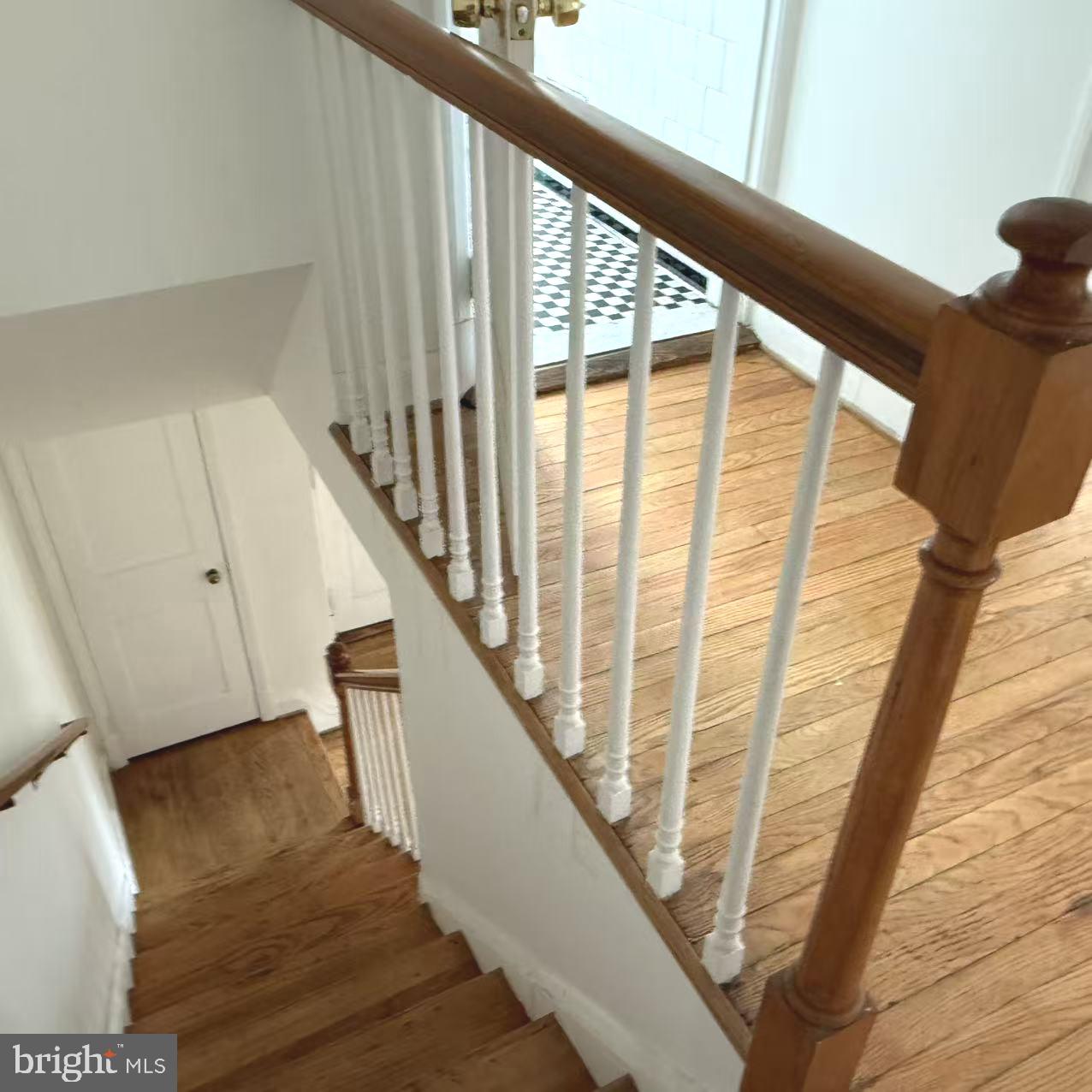 KNETTISHALL - Residential Lease