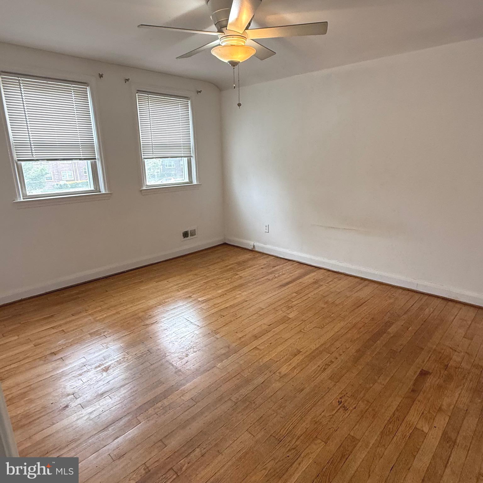 KNETTISHALL - Residential Lease