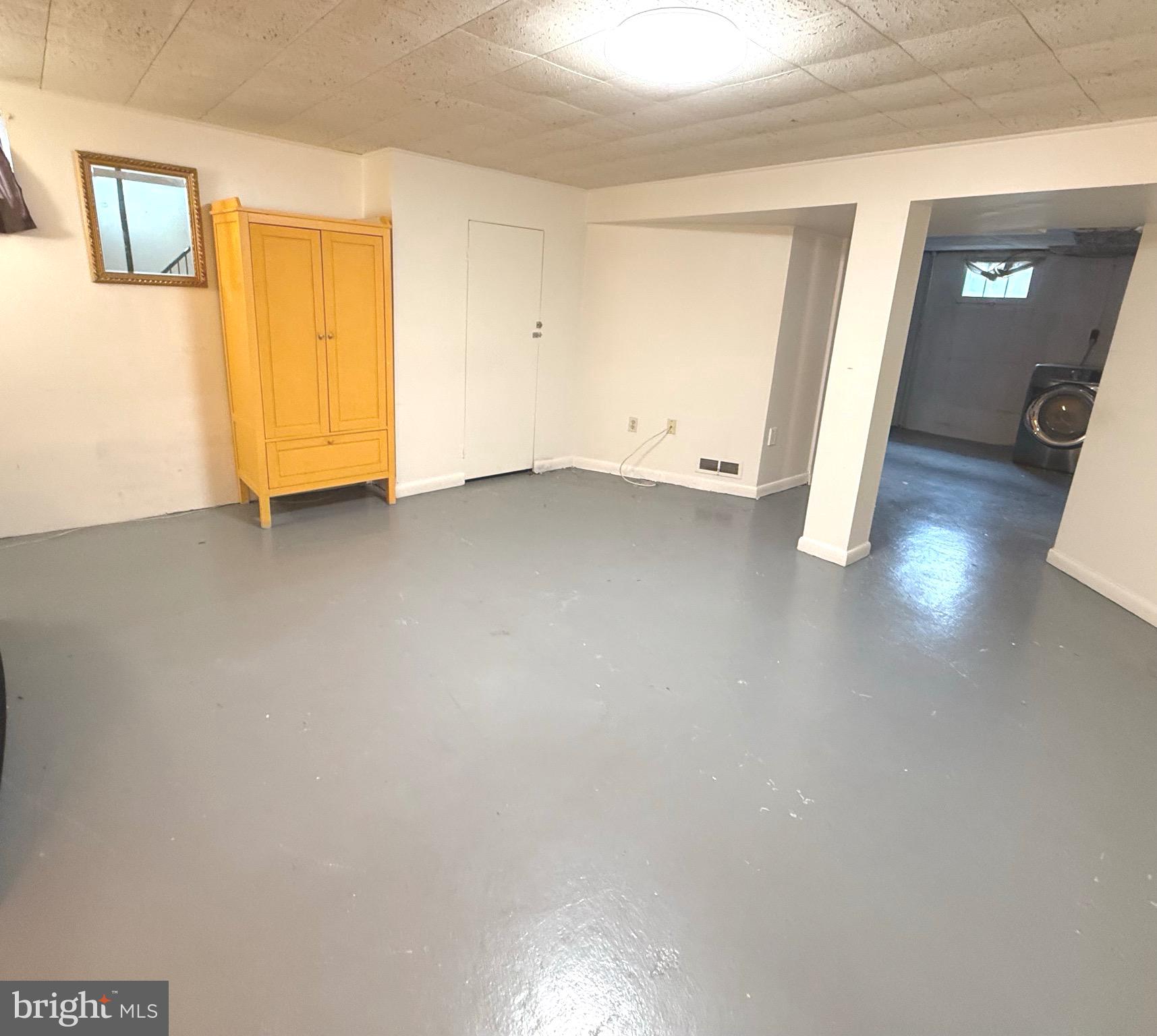 KNETTISHALL - Residential Lease