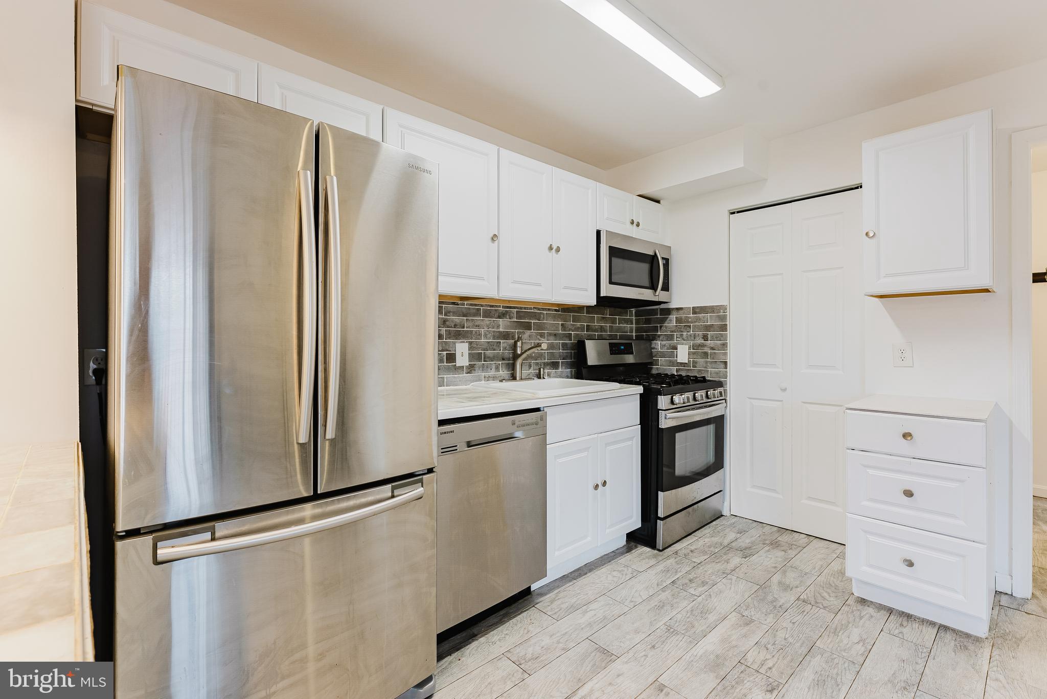 TIMBERLANE VILLAGE GARDEN CONDOMINIUMS - Residential