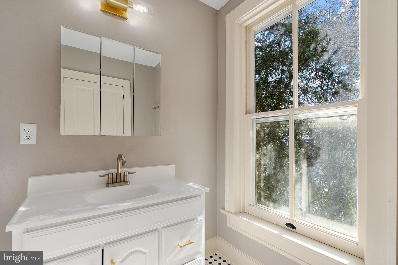 WINCHESTER HISTORIC DISTRICT - Residential