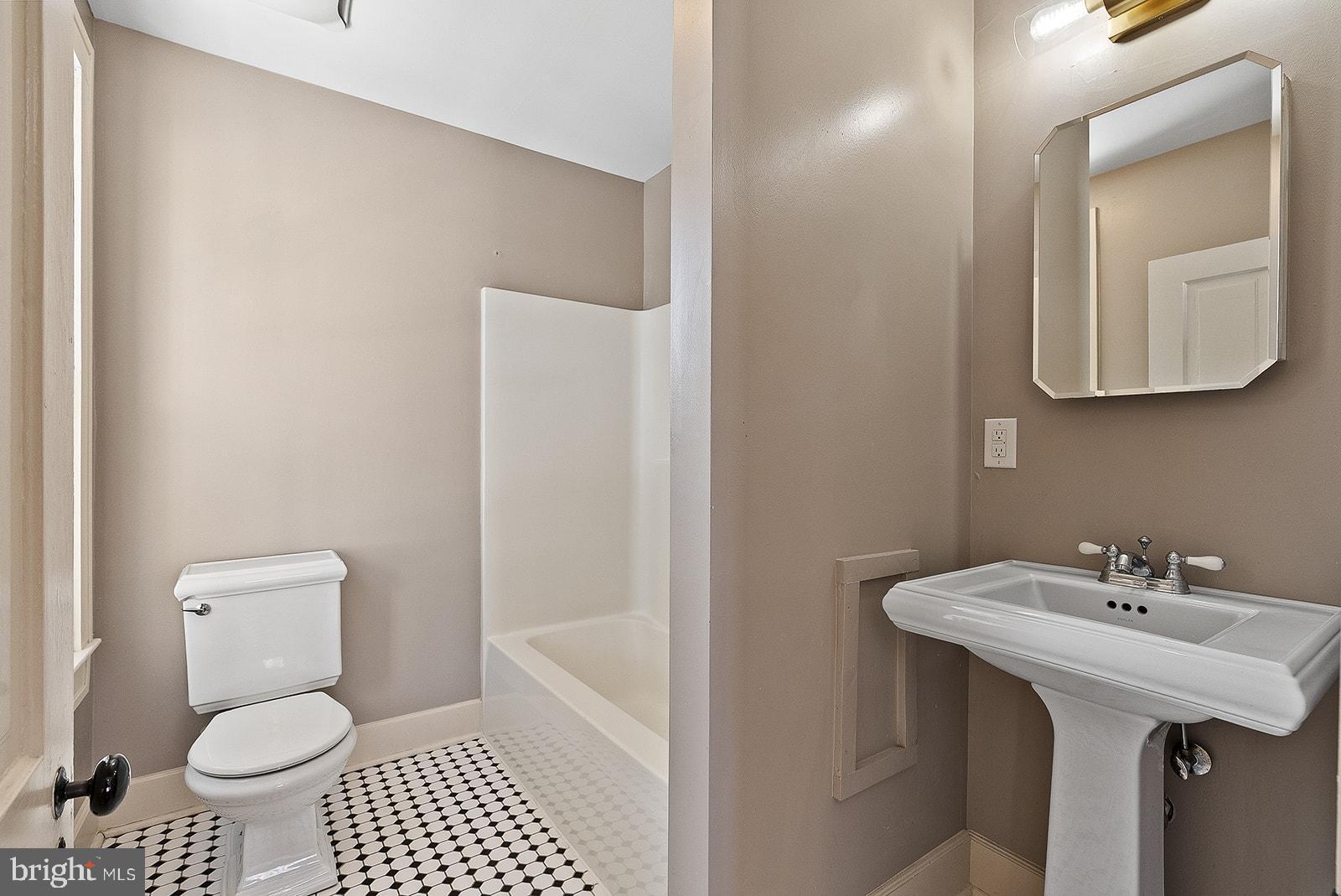 WINCHESTER HISTORIC DISTRICT - Residential