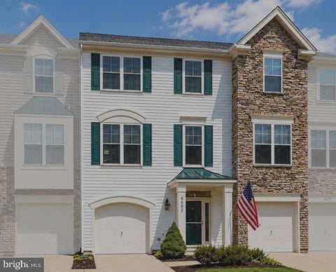 Townhouse For Sale - 43518 Laidlow Street<br/> CHANTILLY, VA 20152