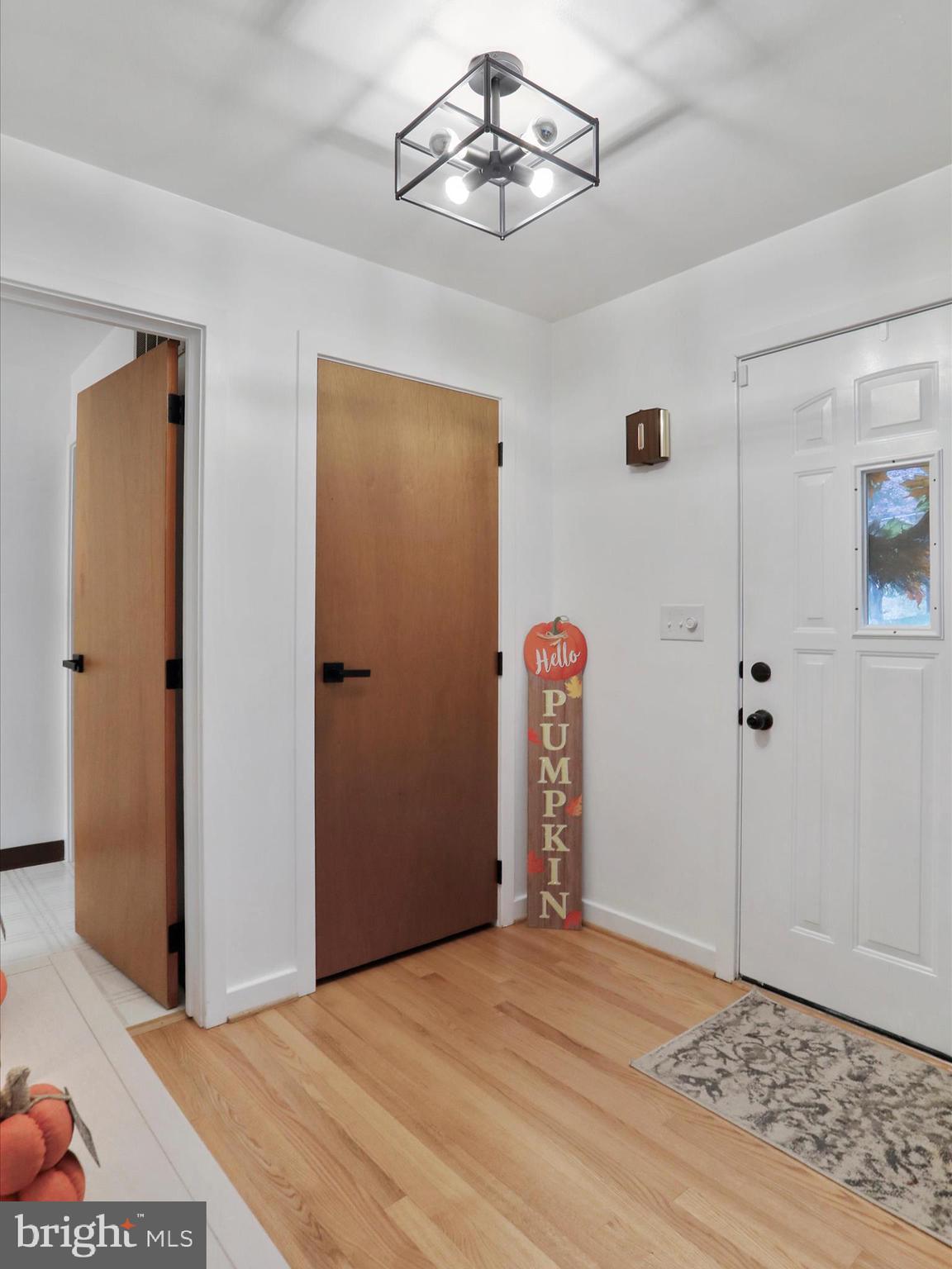 HAWTHORNE HEIGHTS - Residential