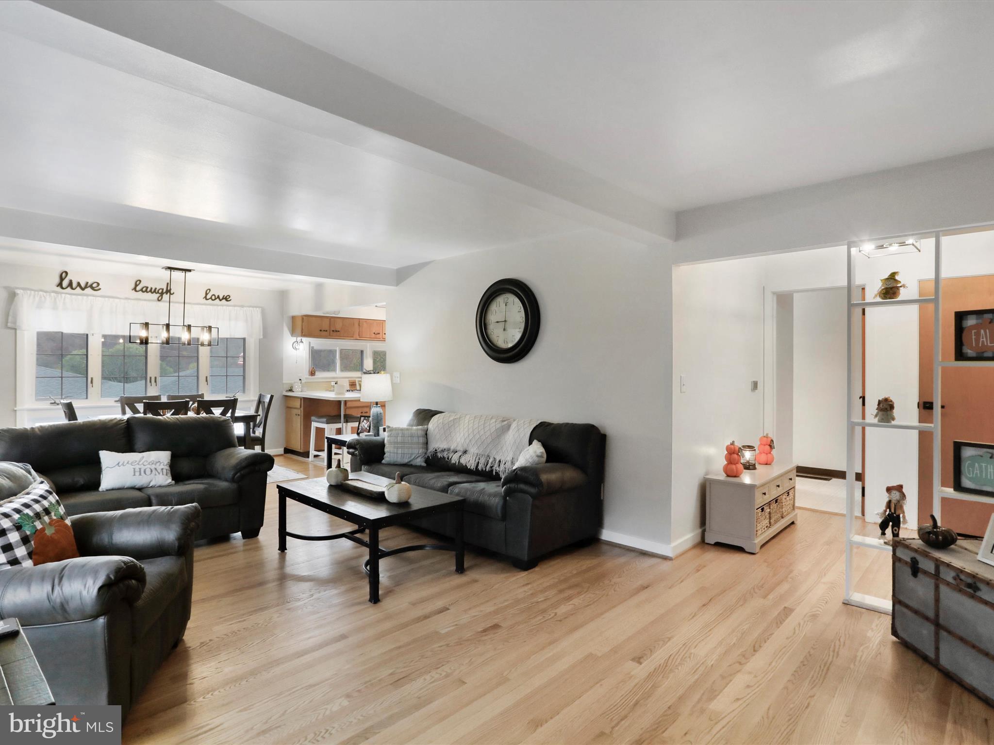 HAWTHORNE HEIGHTS - Residential