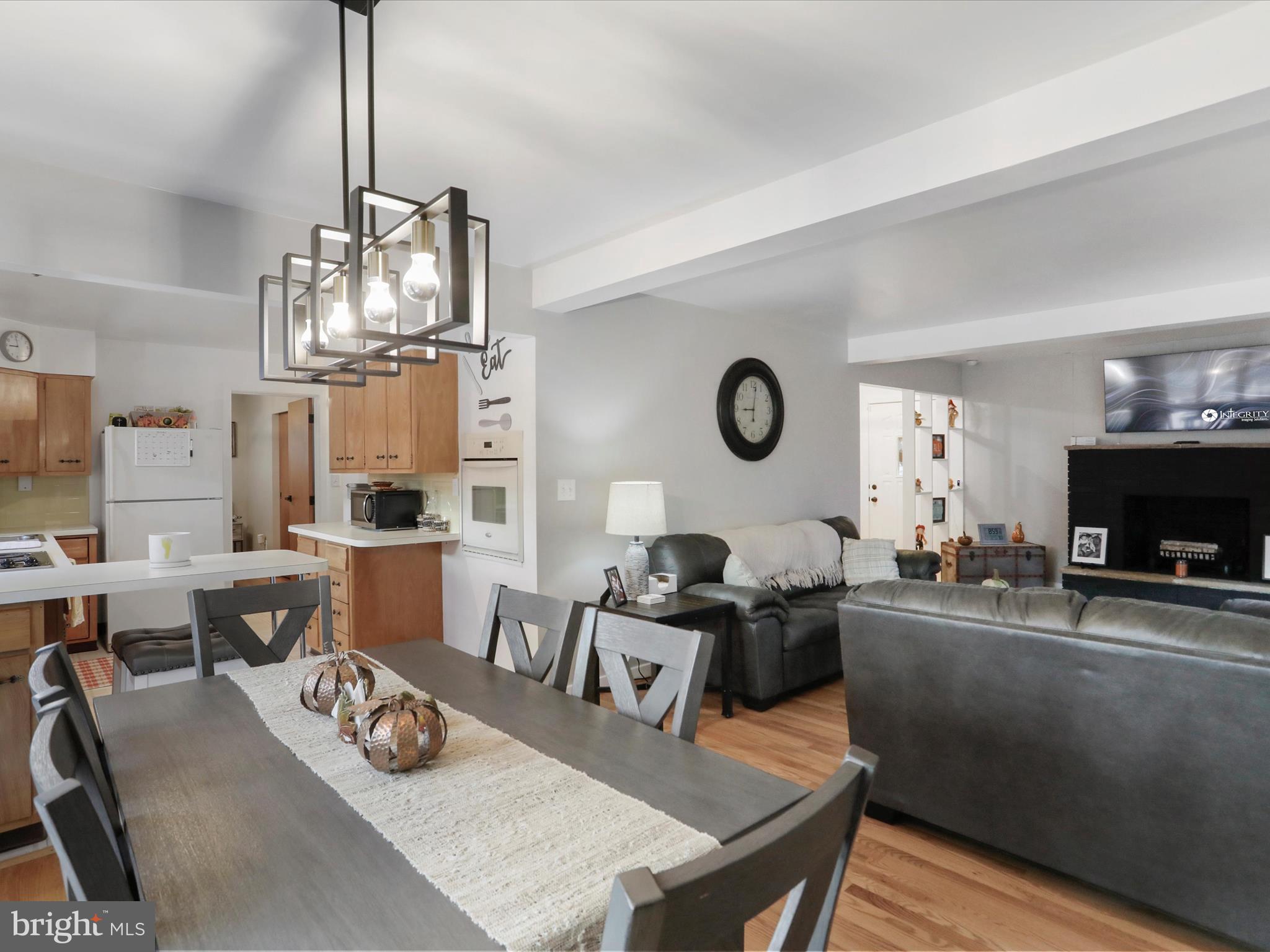 HAWTHORNE HEIGHTS - Residential