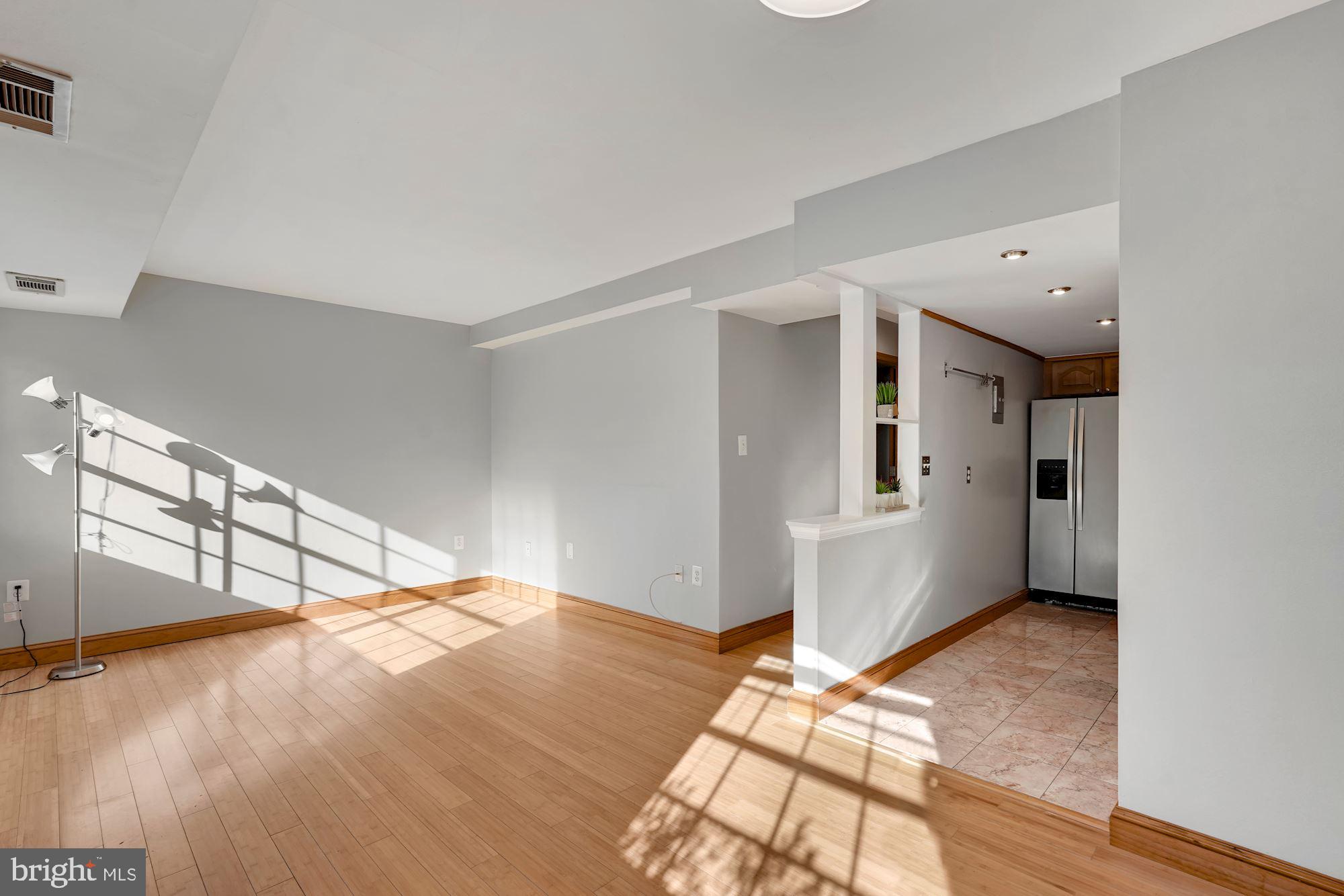 MC LEAN CHASE - Residential