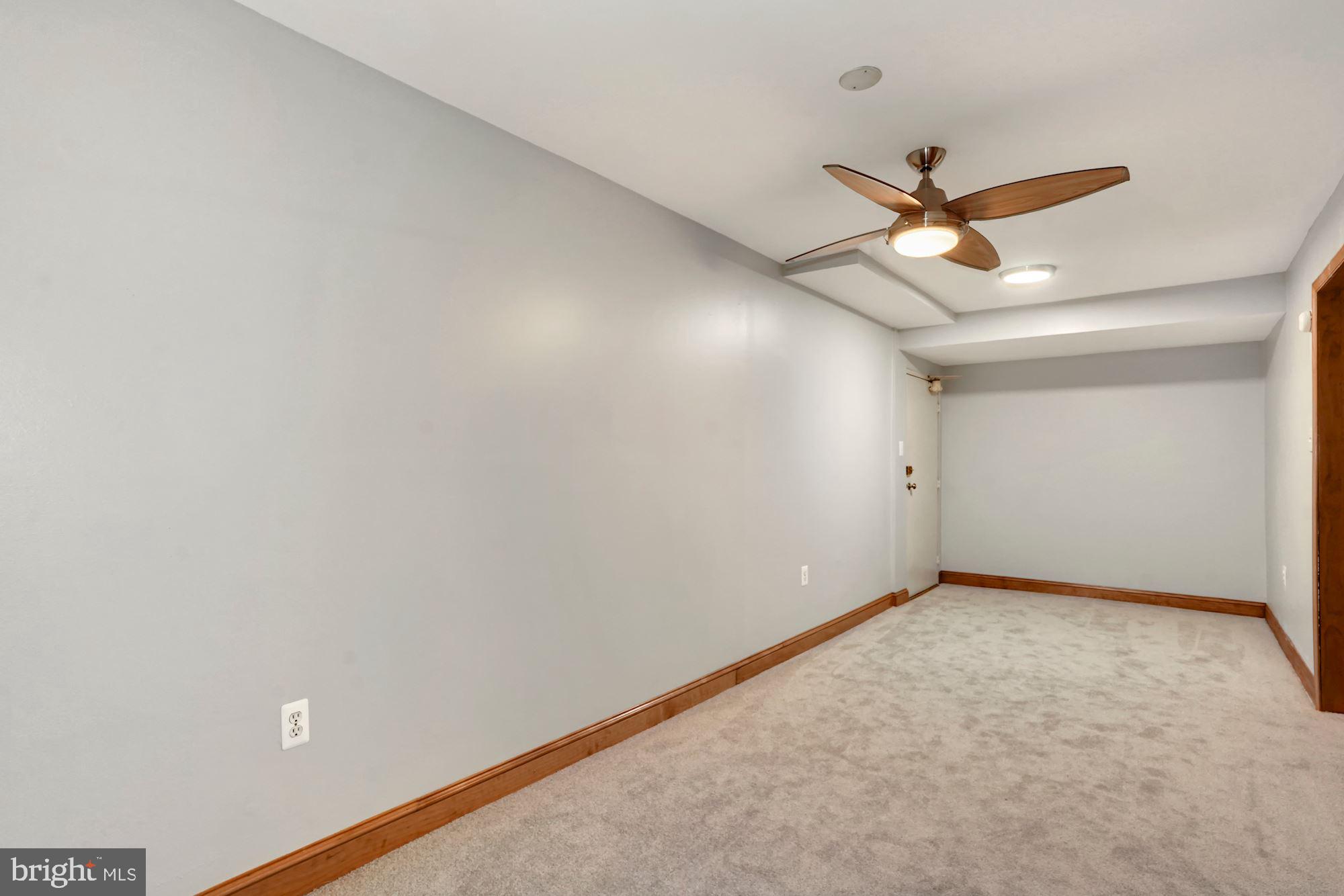 MC LEAN CHASE - Residential