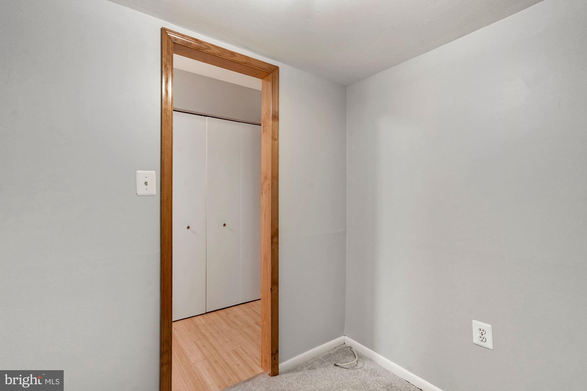 MC LEAN CHASE - Residential