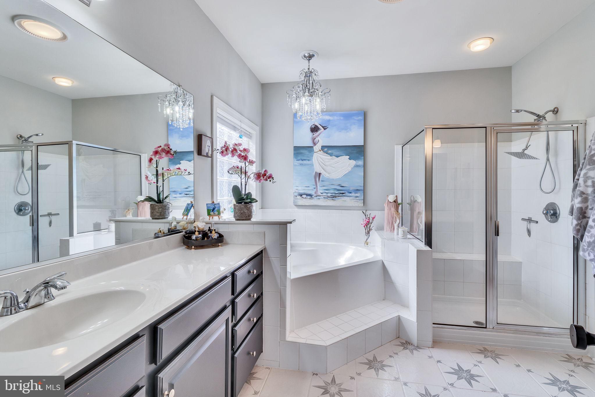 HILLS QUARTER - Residential