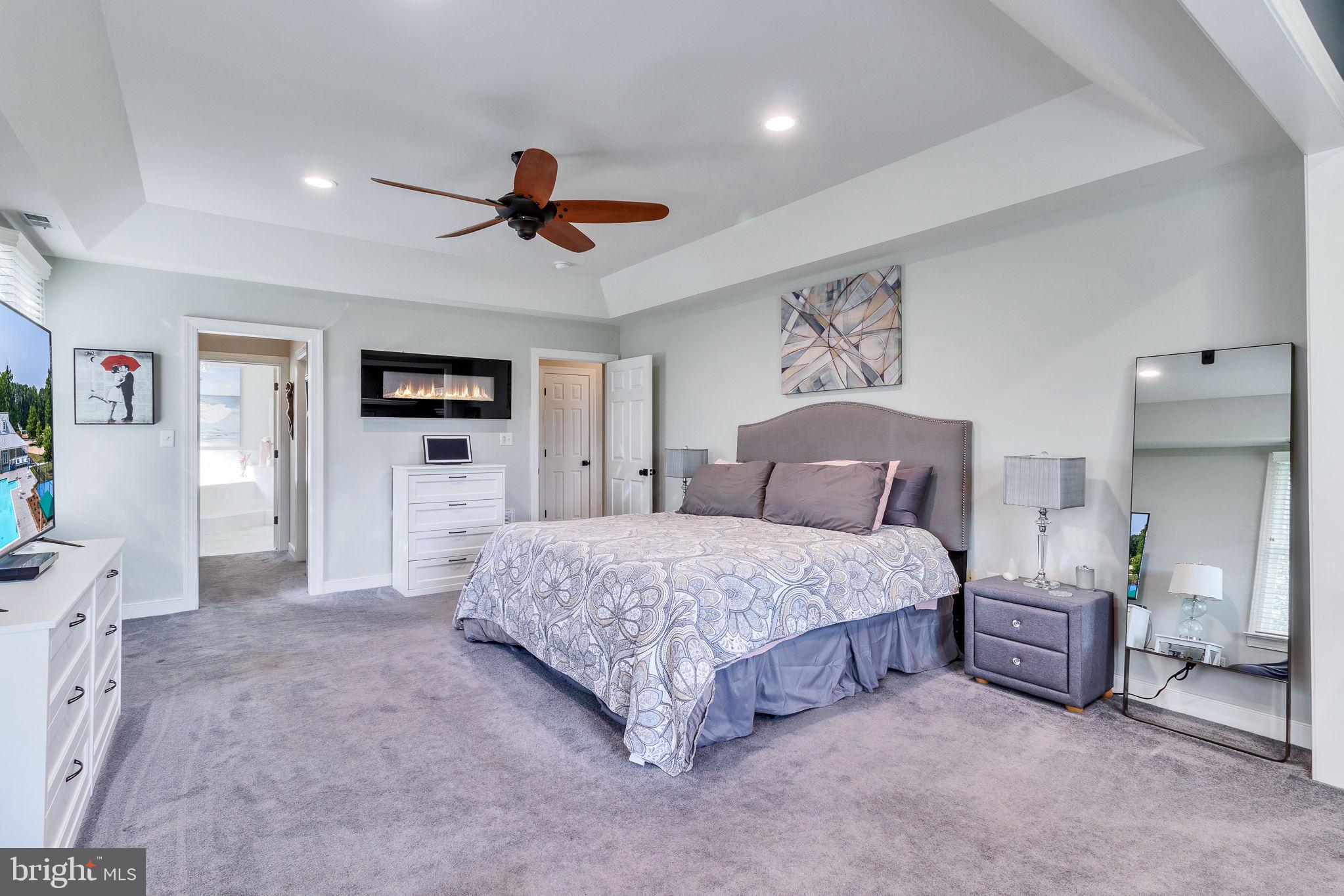 HILLS QUARTER - Residential