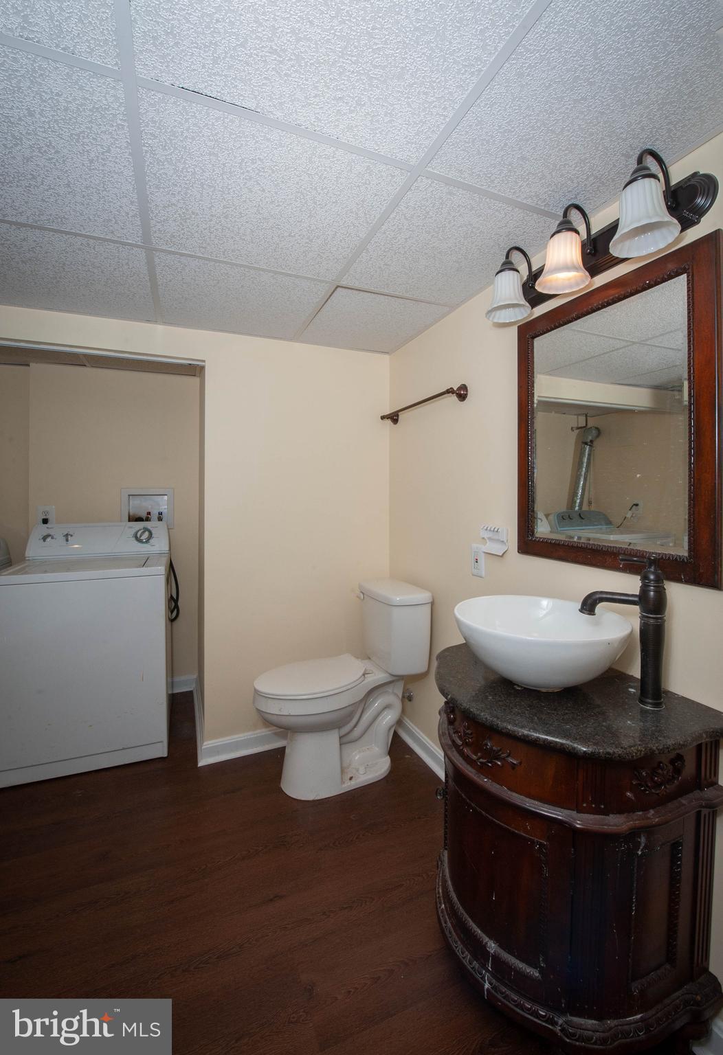 CROMWELL MANOR - Residential