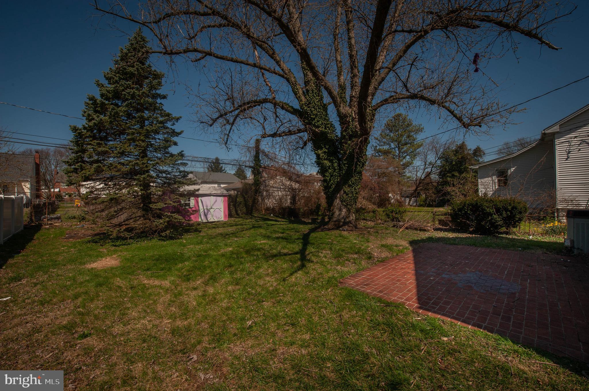 CROMWELL MANOR - Residential