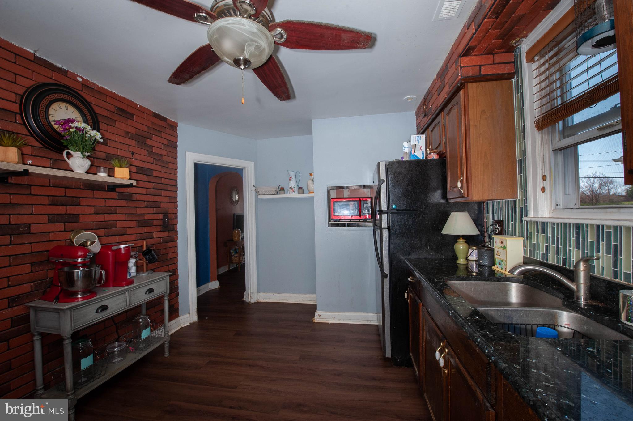 CROMWELL MANOR - Residential