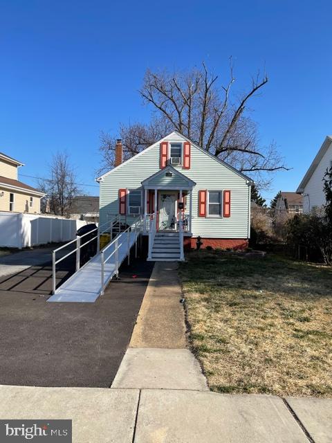 CROMWELL MANOR - Residential