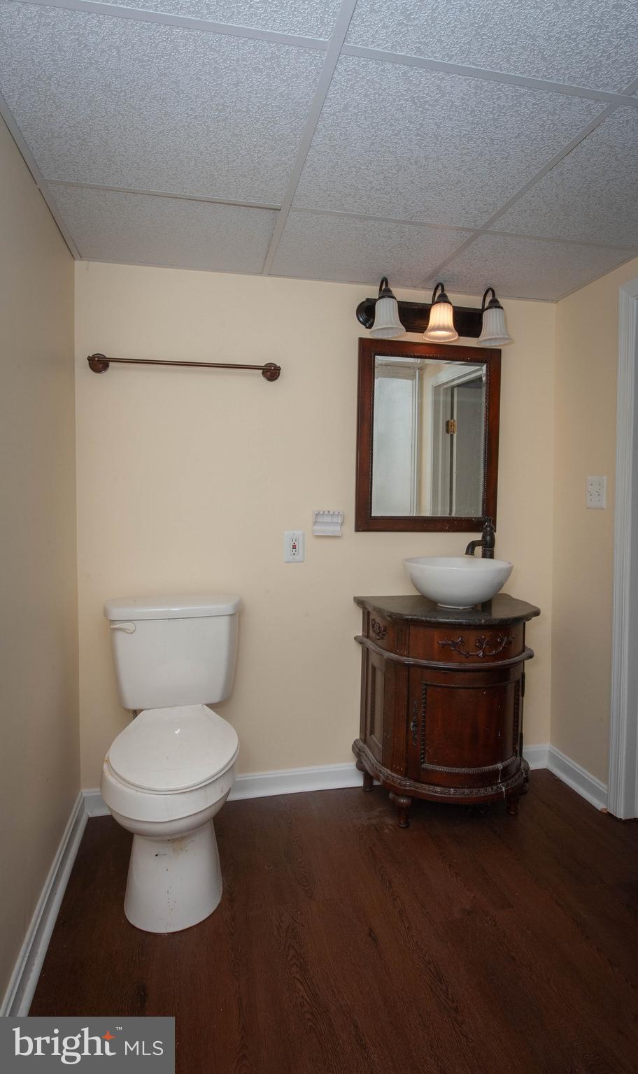 CROMWELL MANOR - Residential