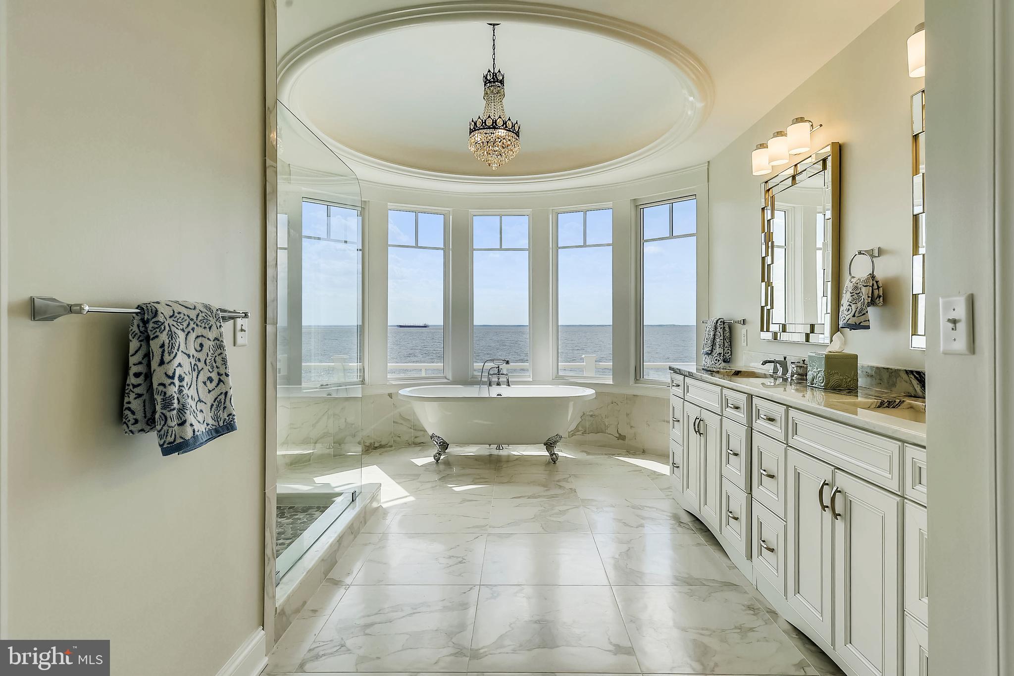 BLOODY POINT FARM - Residential