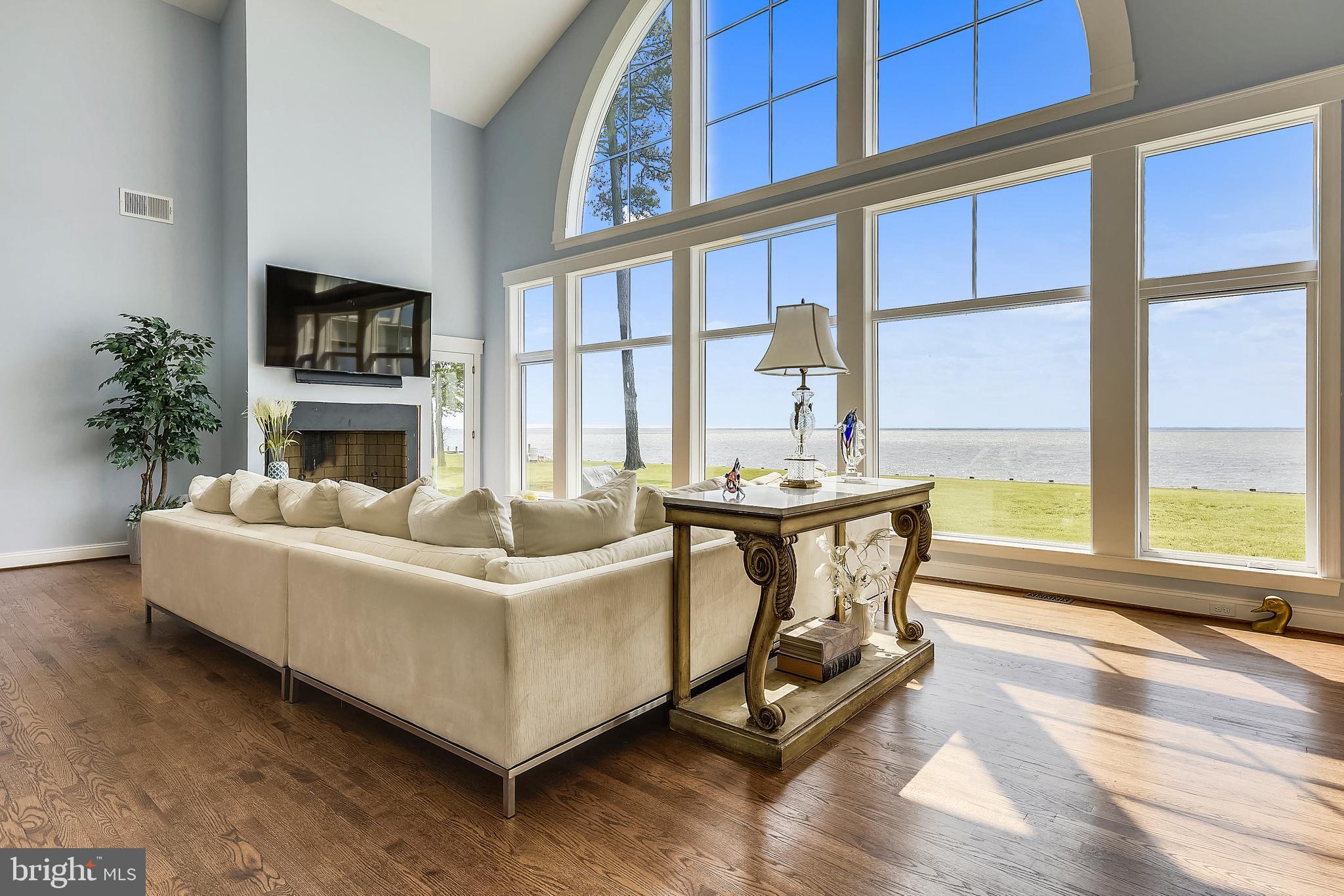 BLOODY POINT FARM - Residential