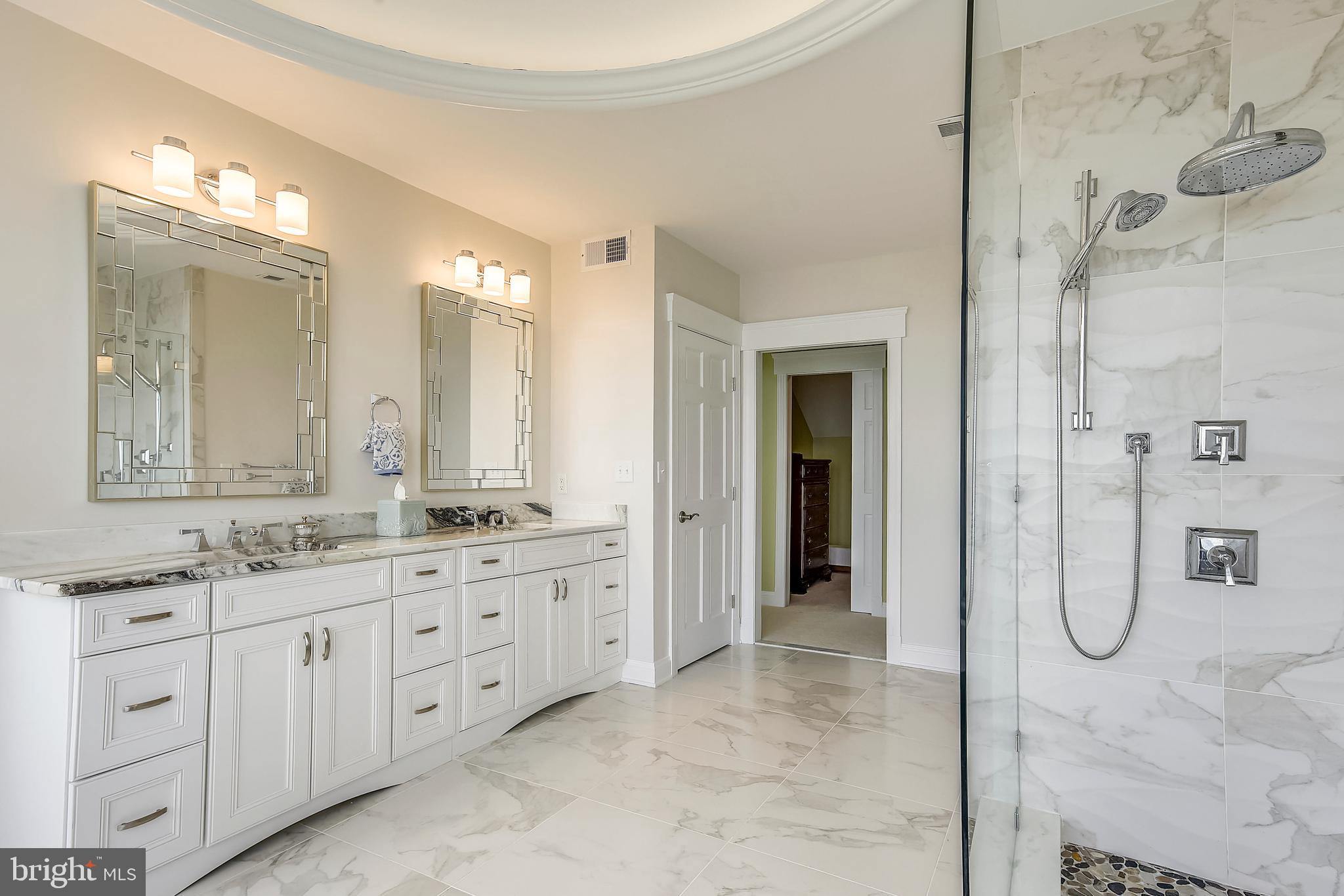 BLOODY POINT FARM - Residential