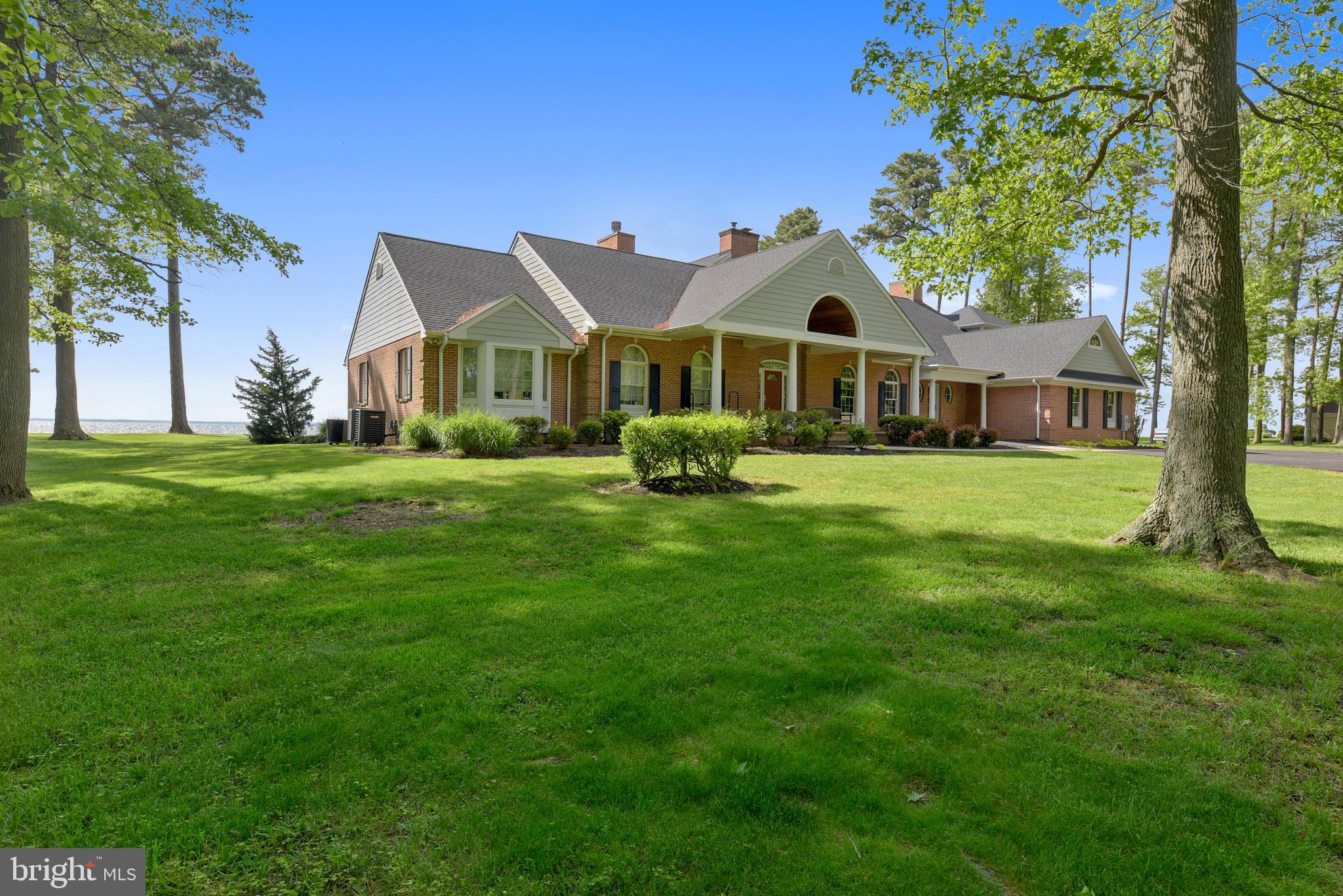BLOODY POINT FARM - Residential