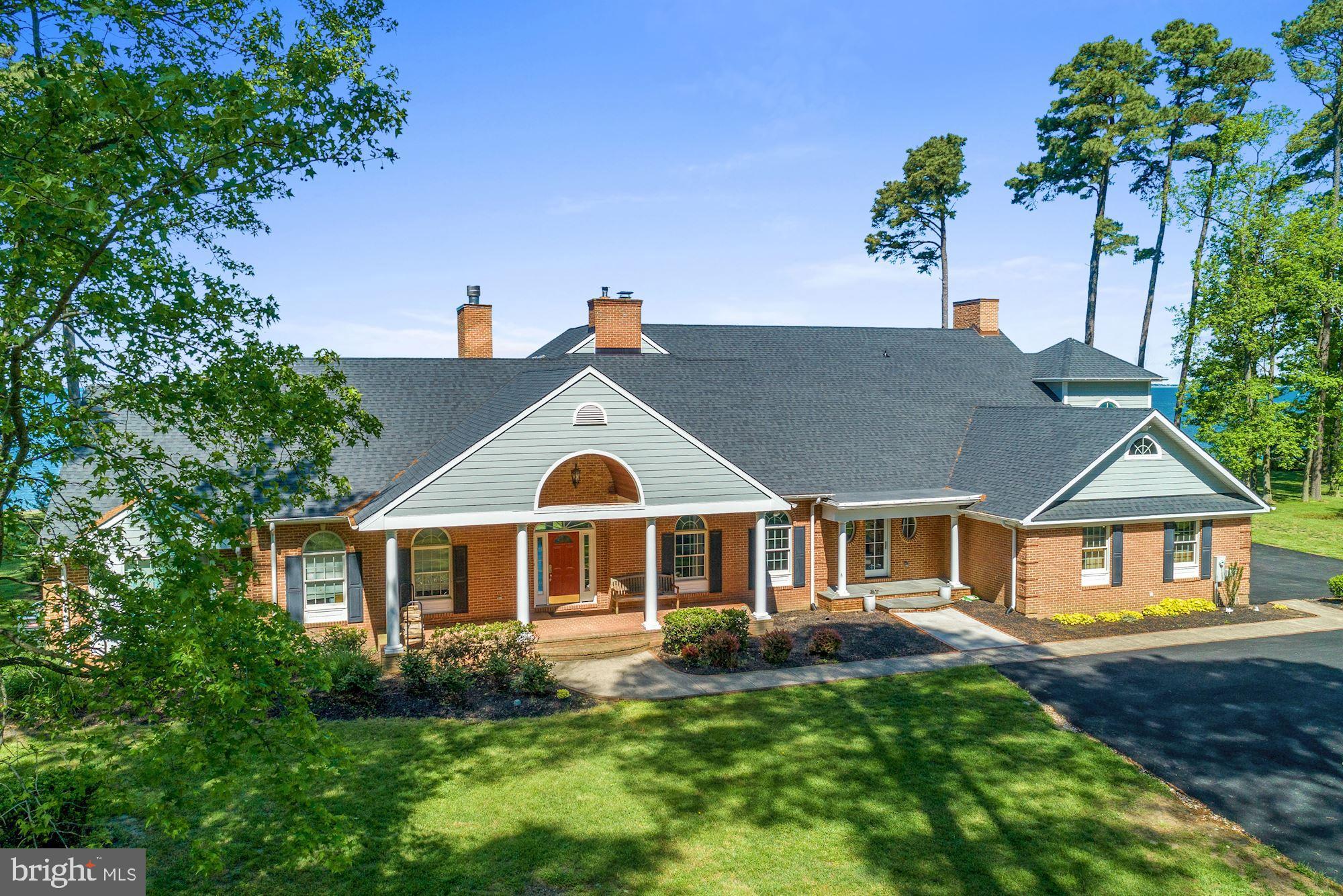 BLOODY POINT FARM - Residential