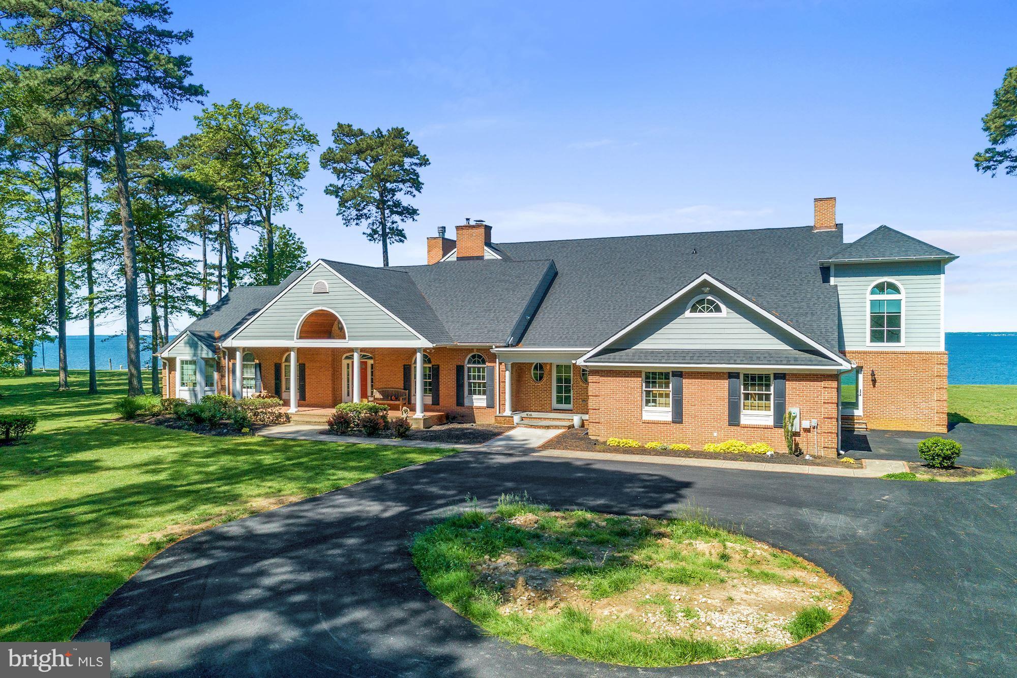 BLOODY POINT FARM - Residential