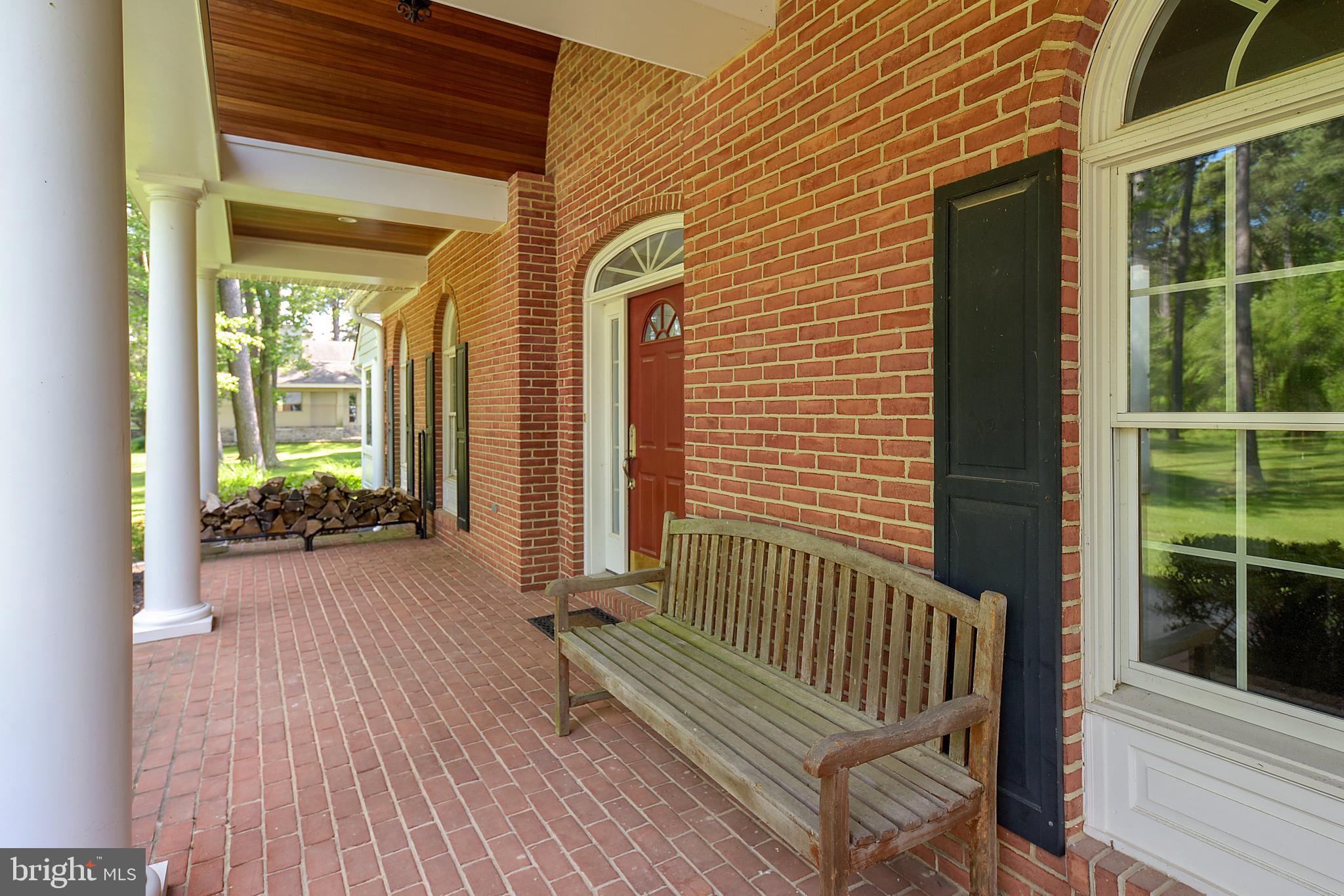 BLOODY POINT FARM - Residential