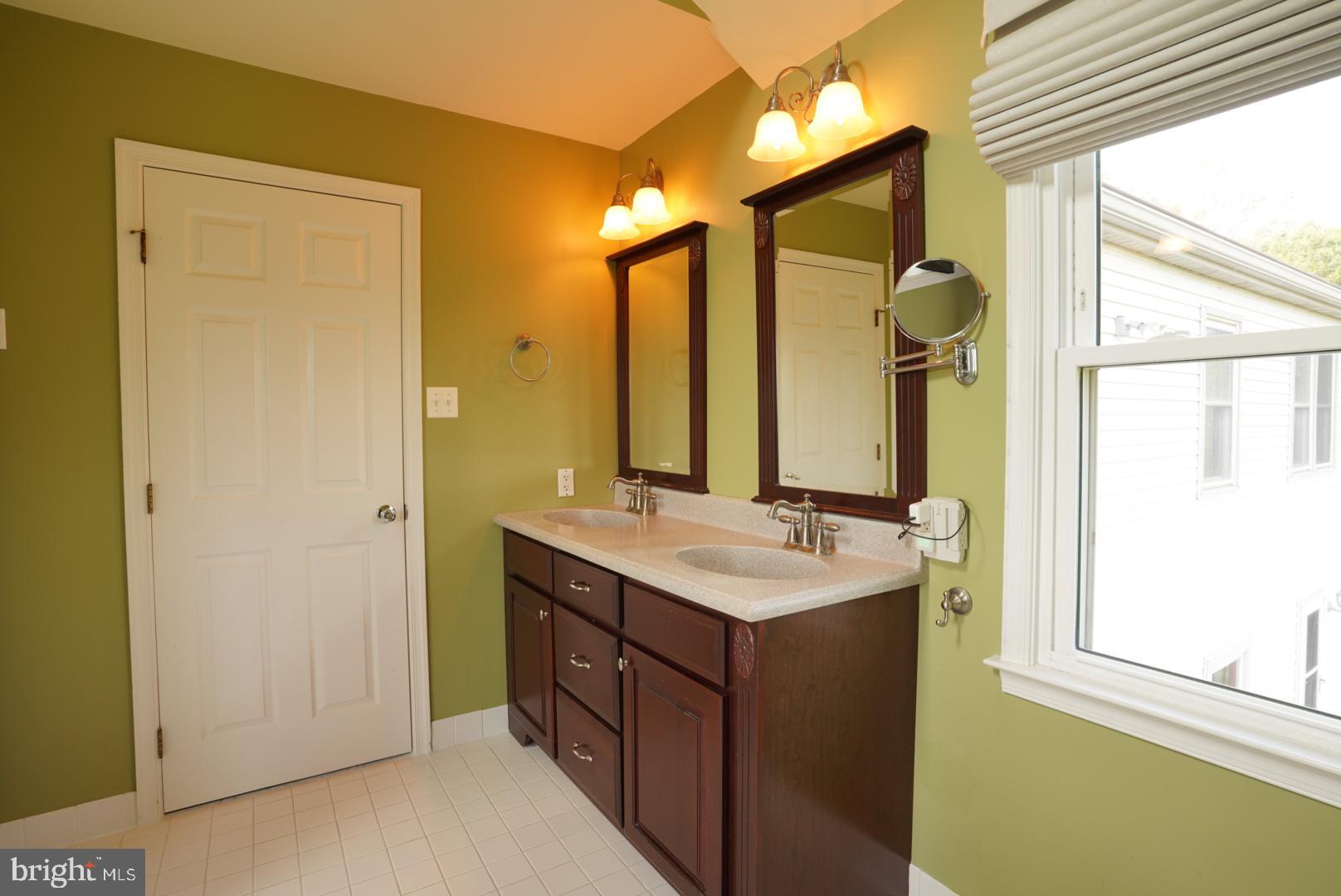 HIGH MEADOW - Residential