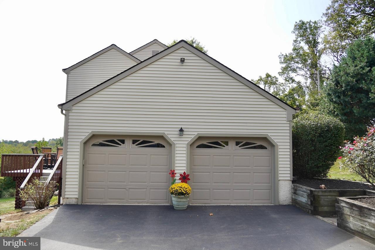 HIGH MEADOW - Residential