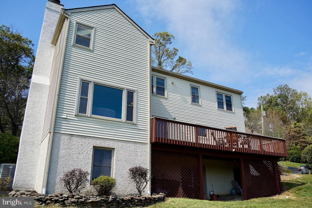 HIGH MEADOW - Residential