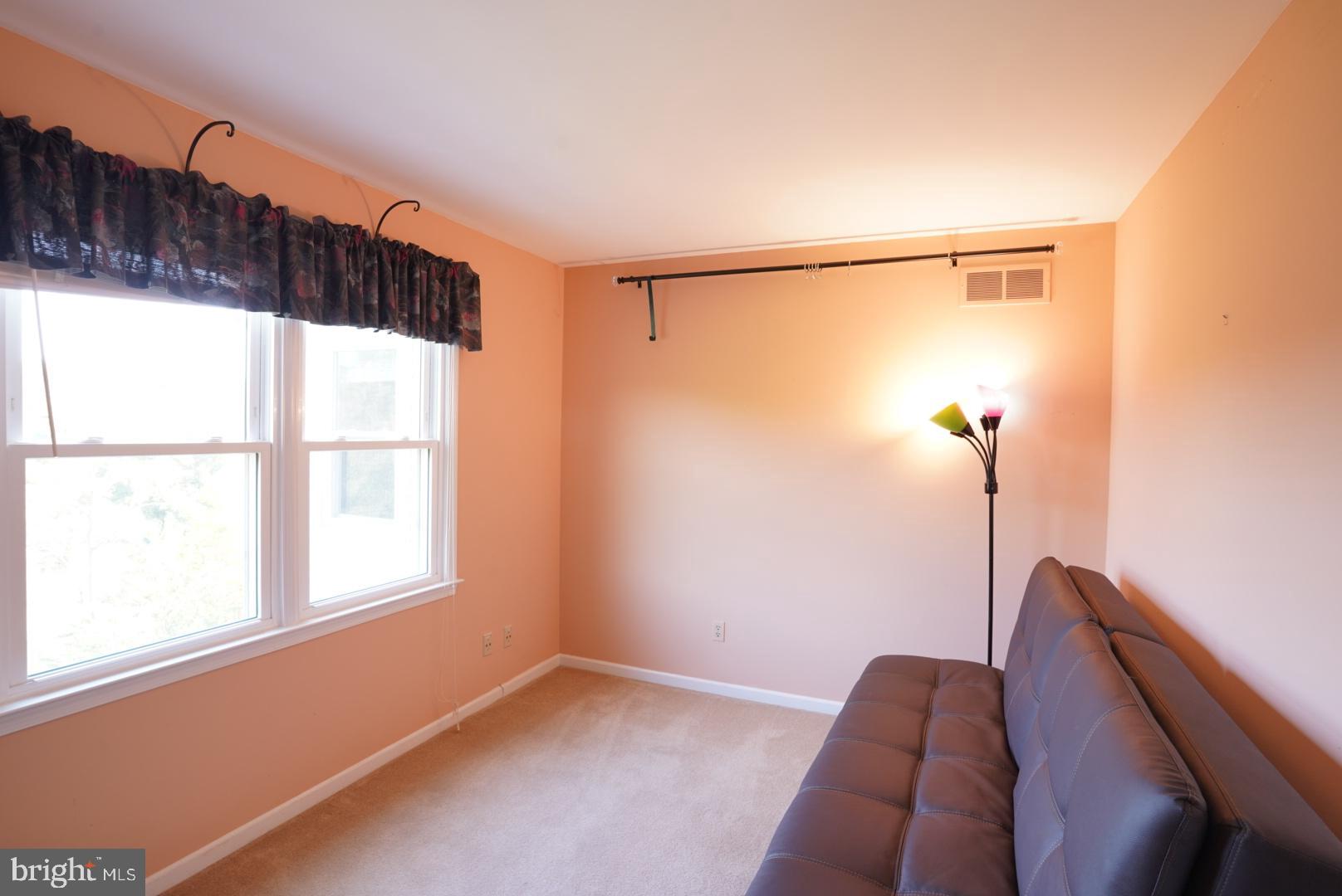 HIGH MEADOW - Residential