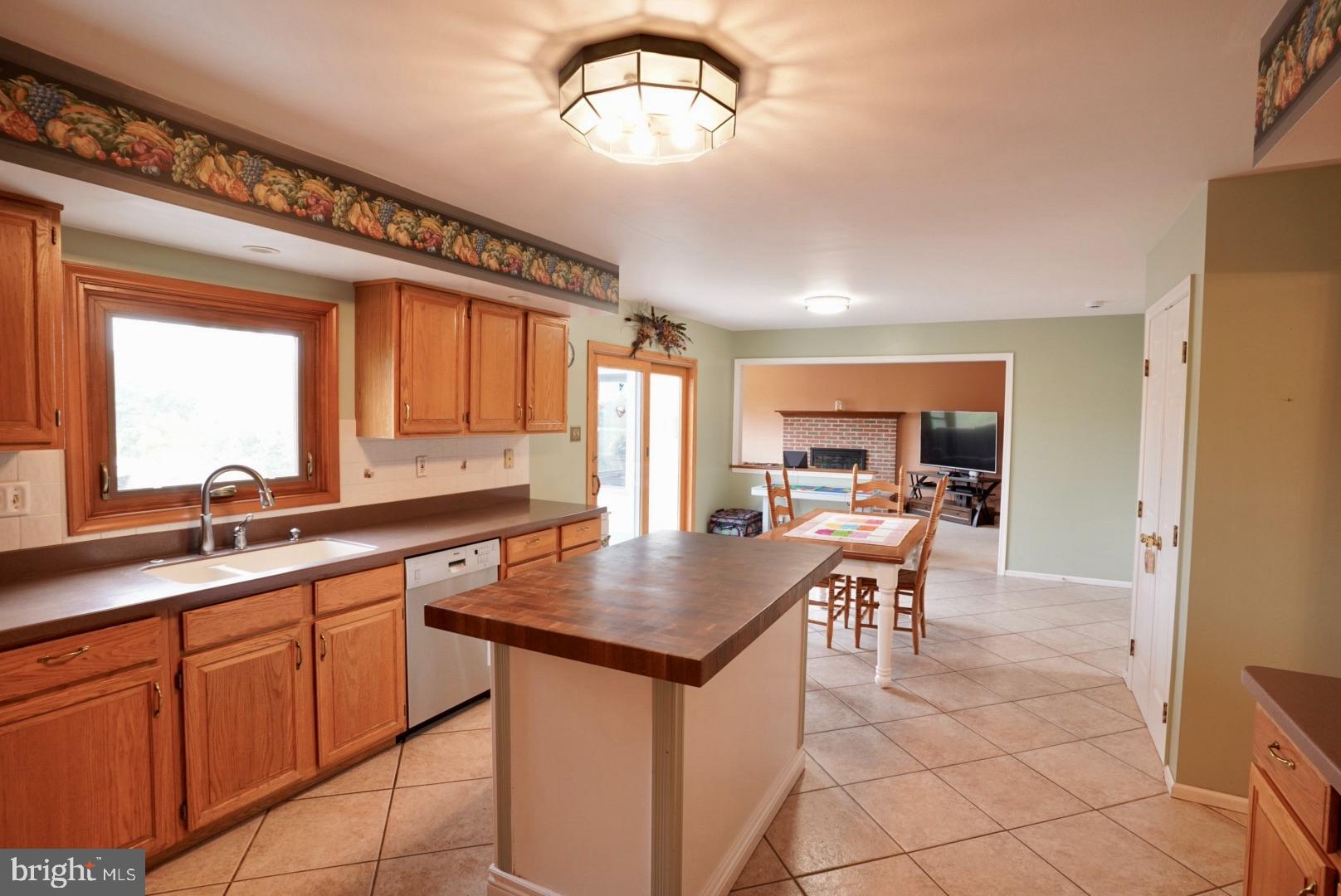 HIGH MEADOW - Residential