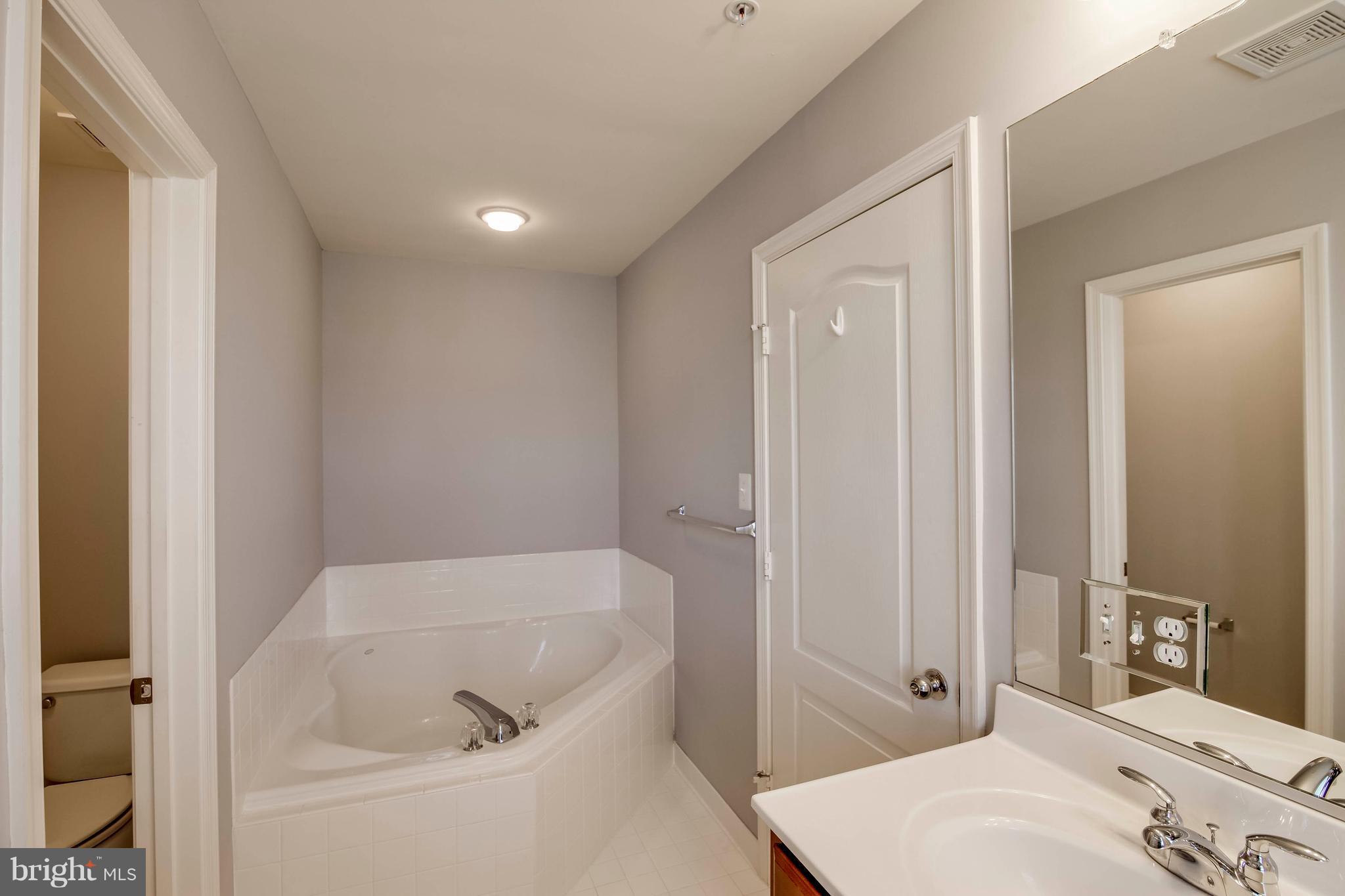 OAK CREEK CLUB GOLF COURSE - Residential