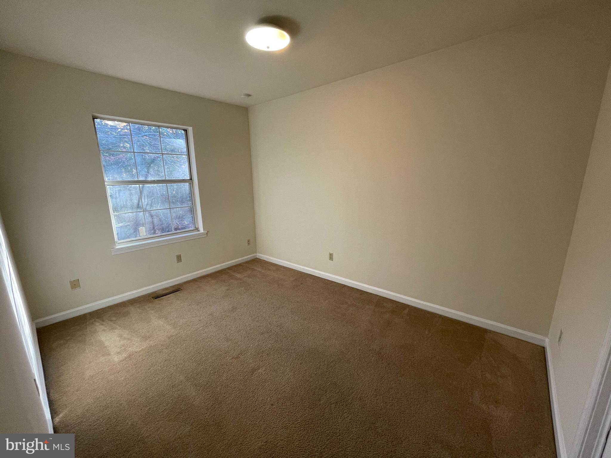 KINGSWOOD - Residential Lease